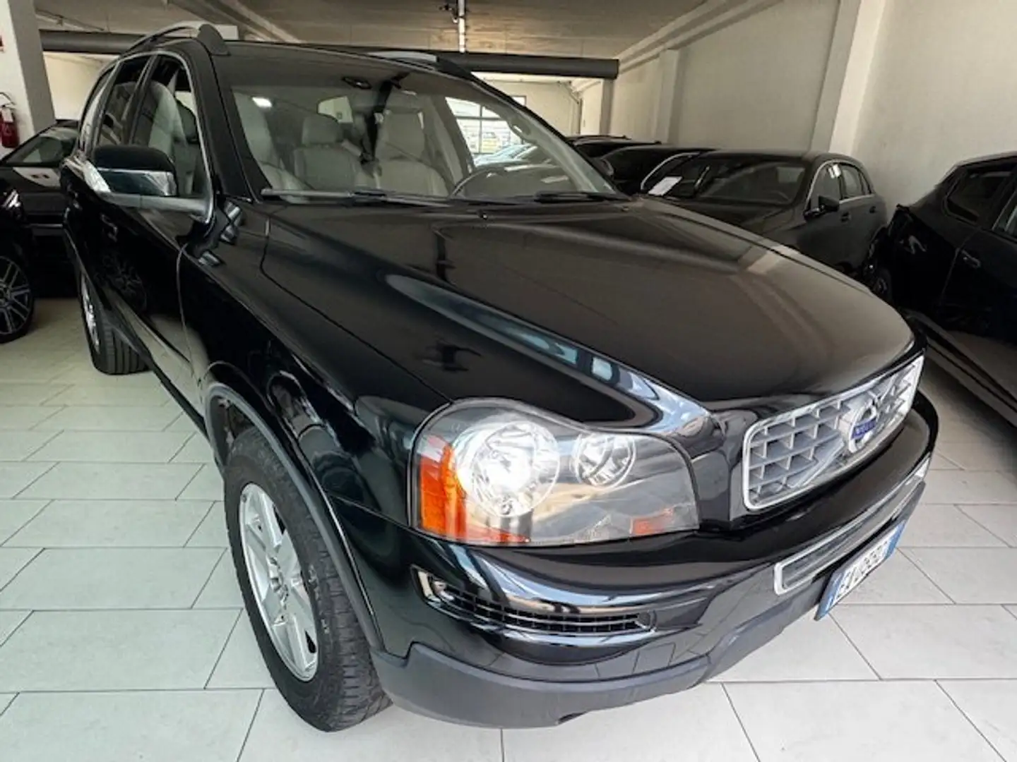 Volvo XC90 2.4 d5 Summum 185cv 7 posti Gancio Traino Gri - 1
