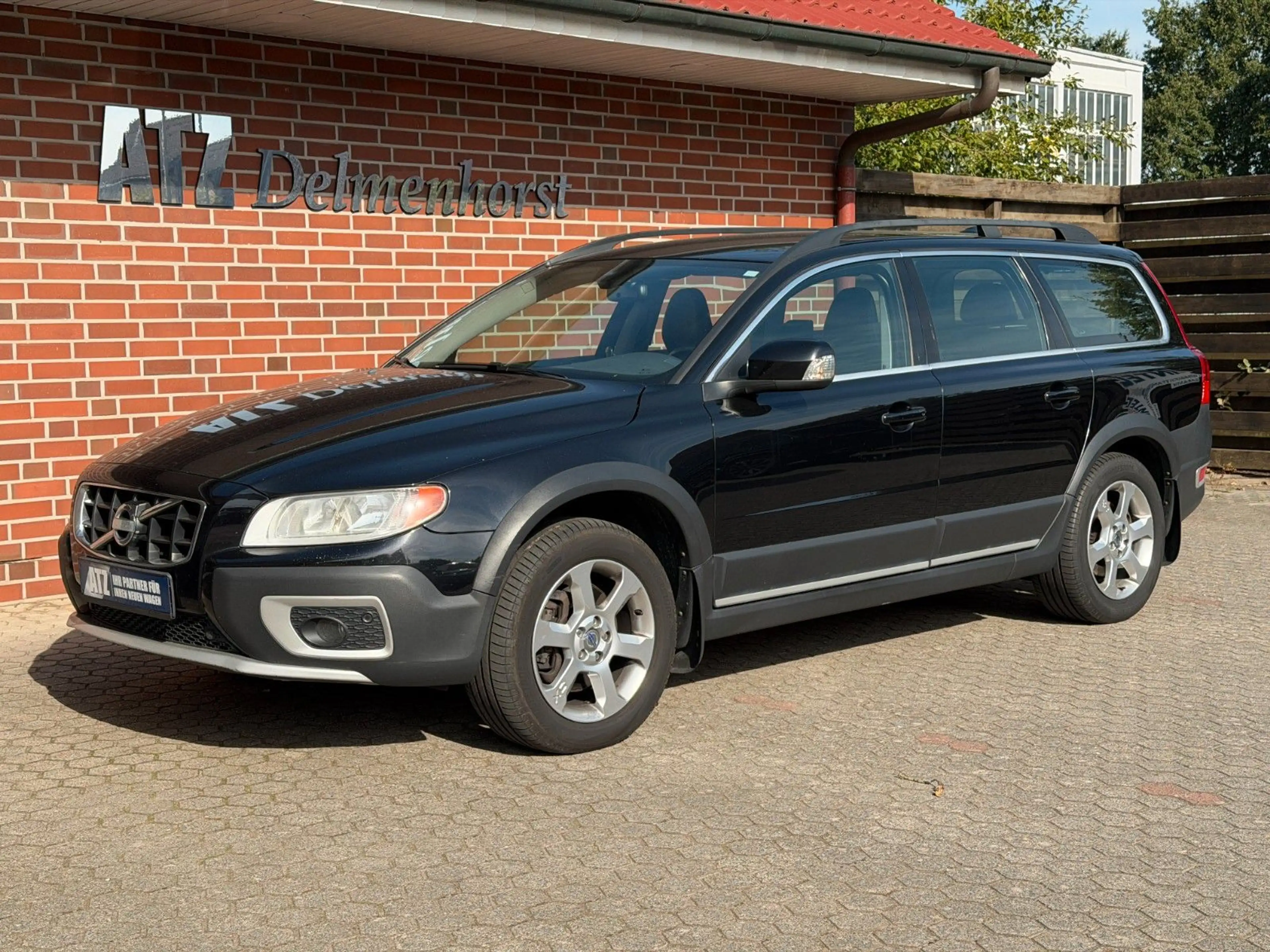 Volvo XC70 3.2 AHK*VIELE RECHNUNGEN BEI VOLVO*