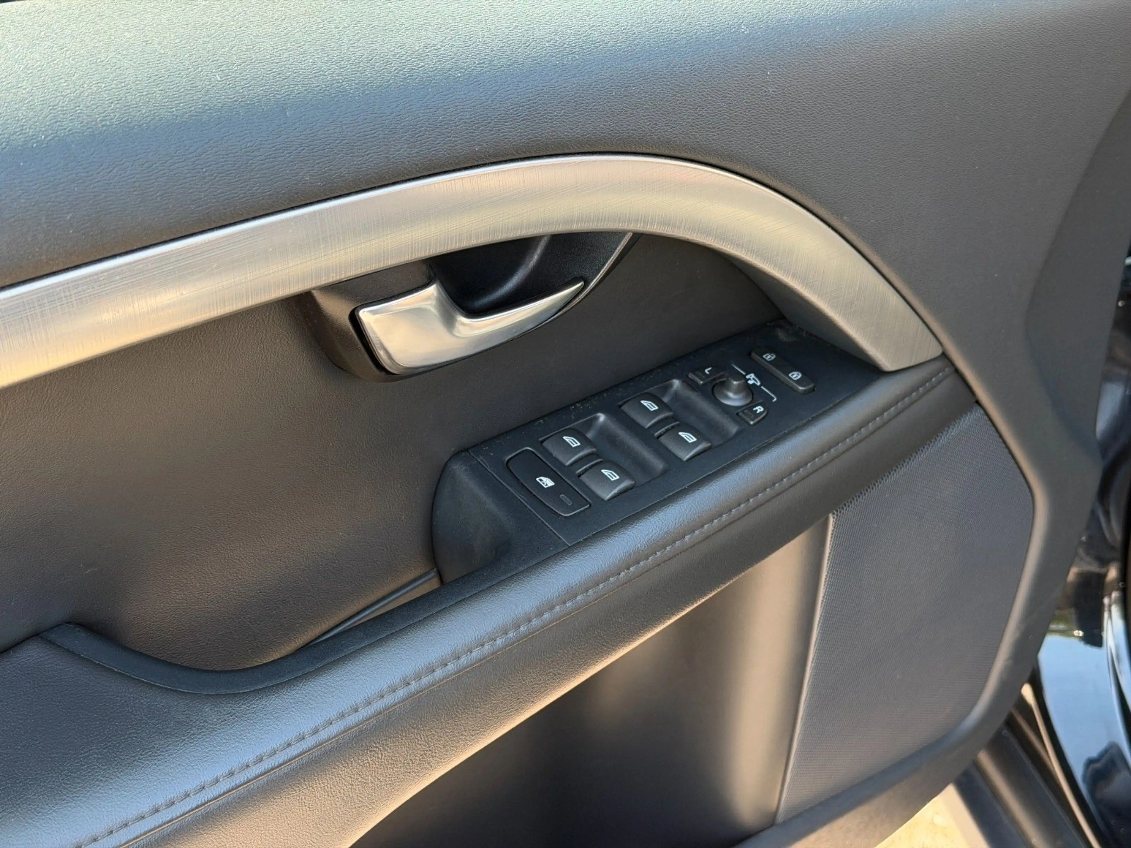 Volvo XC70 3.2 AHK*VIELE RECHNUNGEN BEI VOLVO* — photo 18