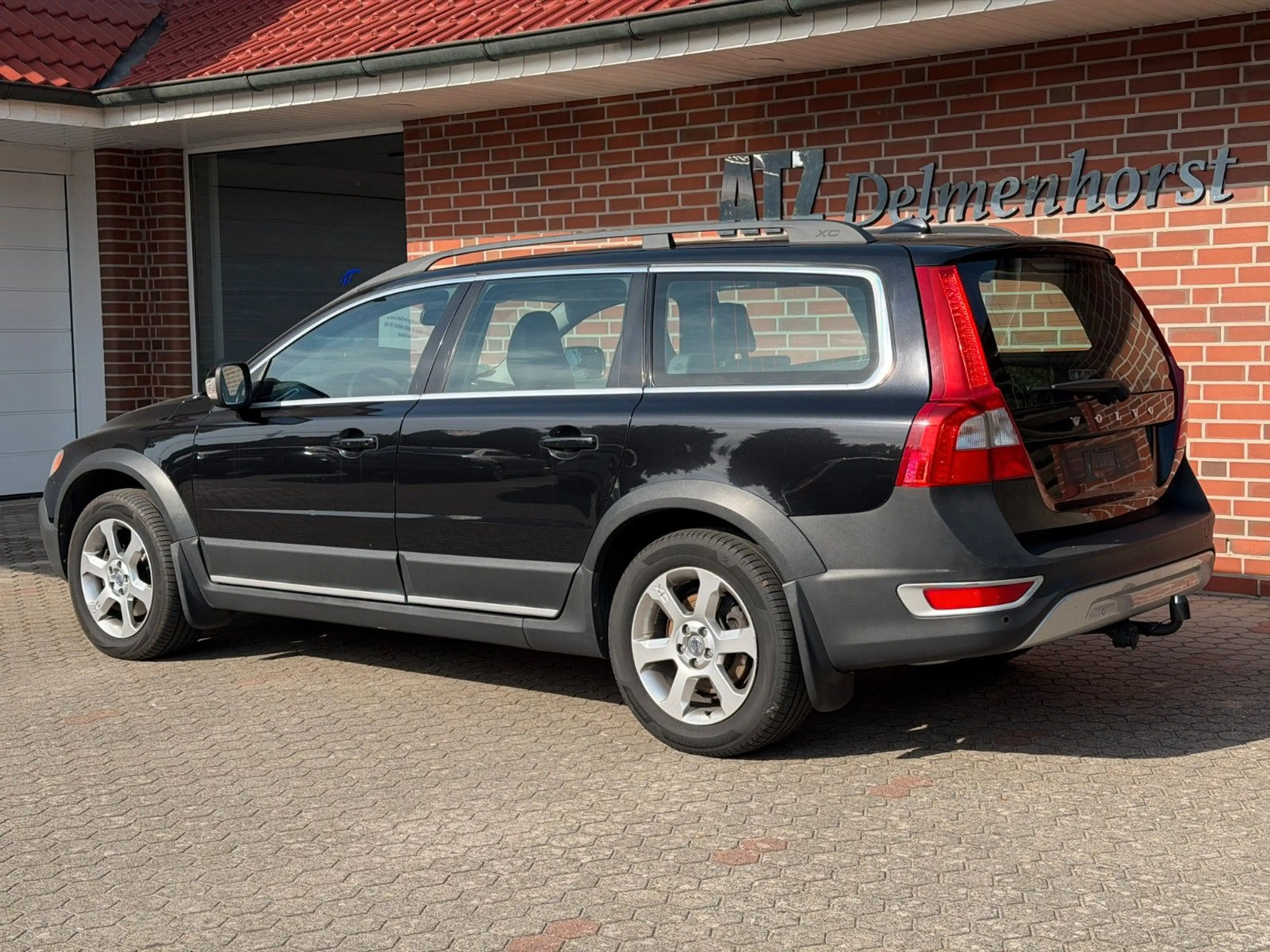 Volvo XC70 3.2 AHK*VIELE RECHNUNGEN BEI VOLVO* — photo 3