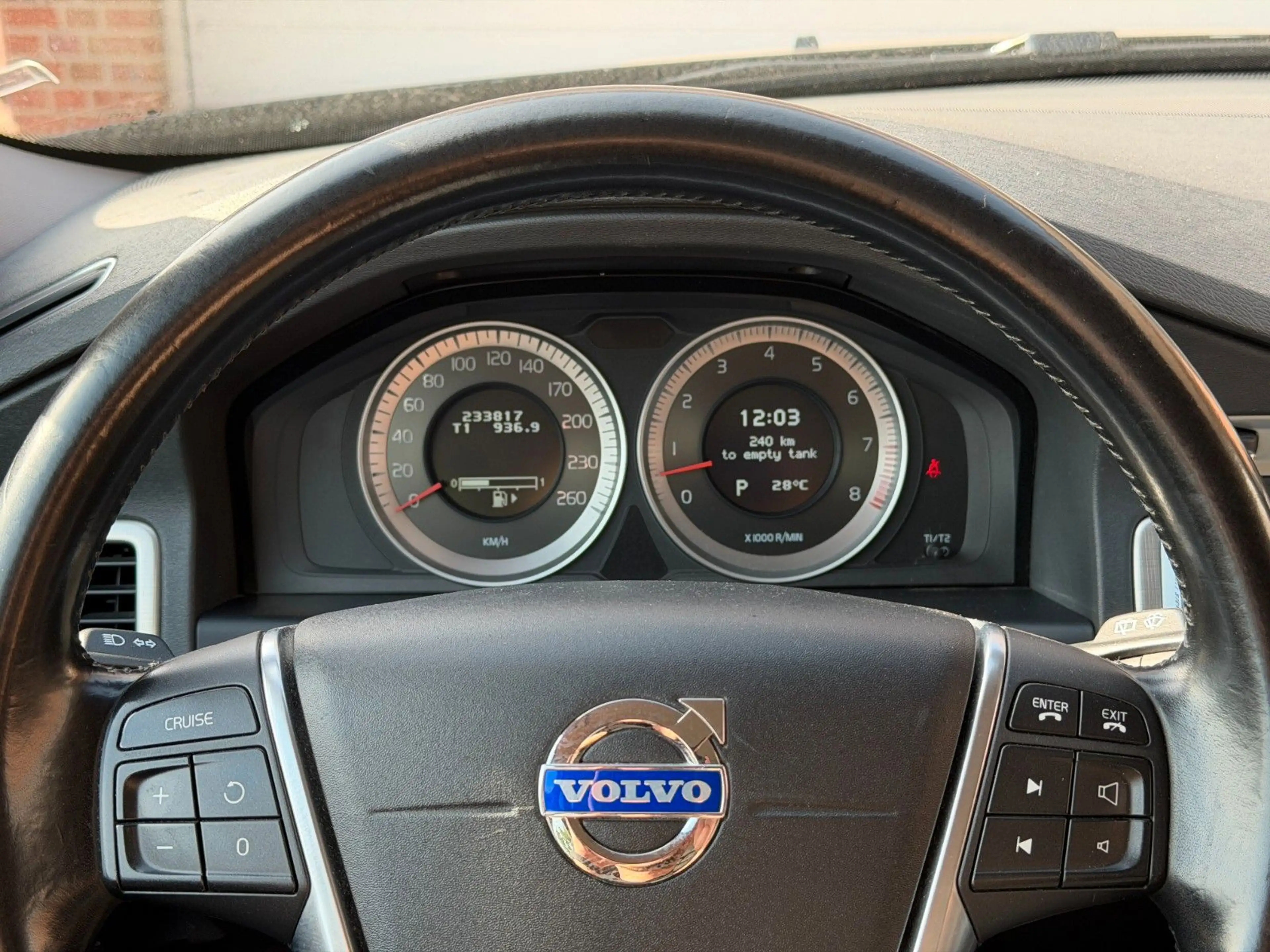 Volvo XC70 3.2 AHK*VIELE RECHNUNGEN BEI VOLVO* — photo 14