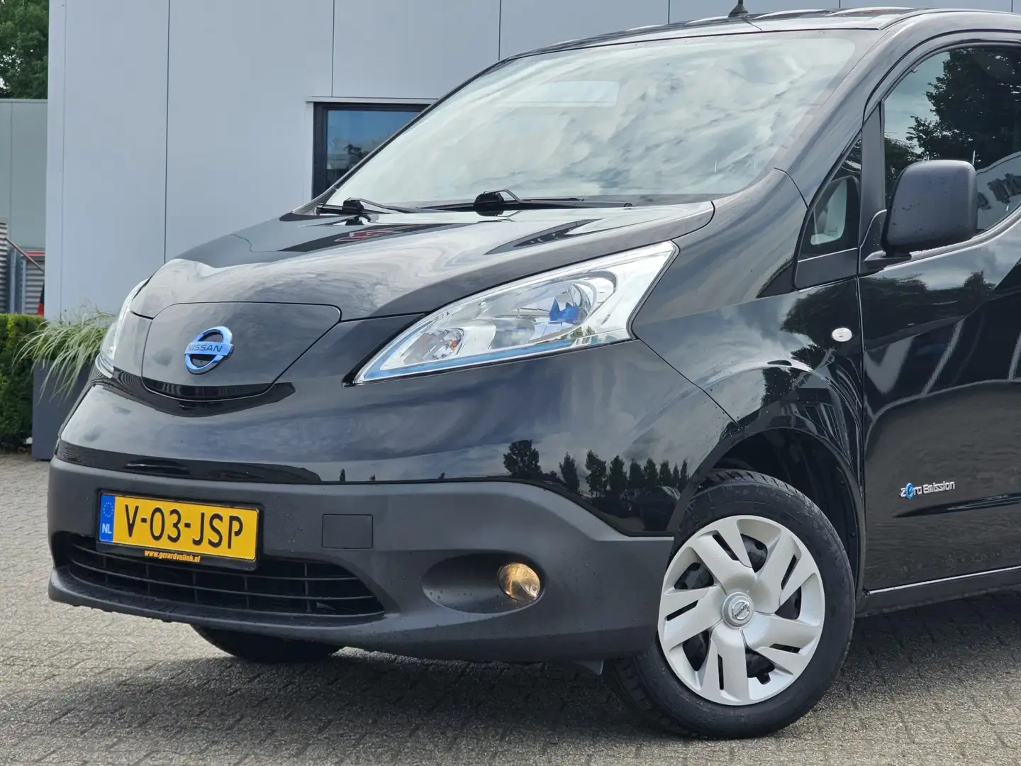 Nissan E-NV200 40KWH BOVAG GARANTIE NAV CRUISE CAMERA 230 KM BERE Zwart - 2