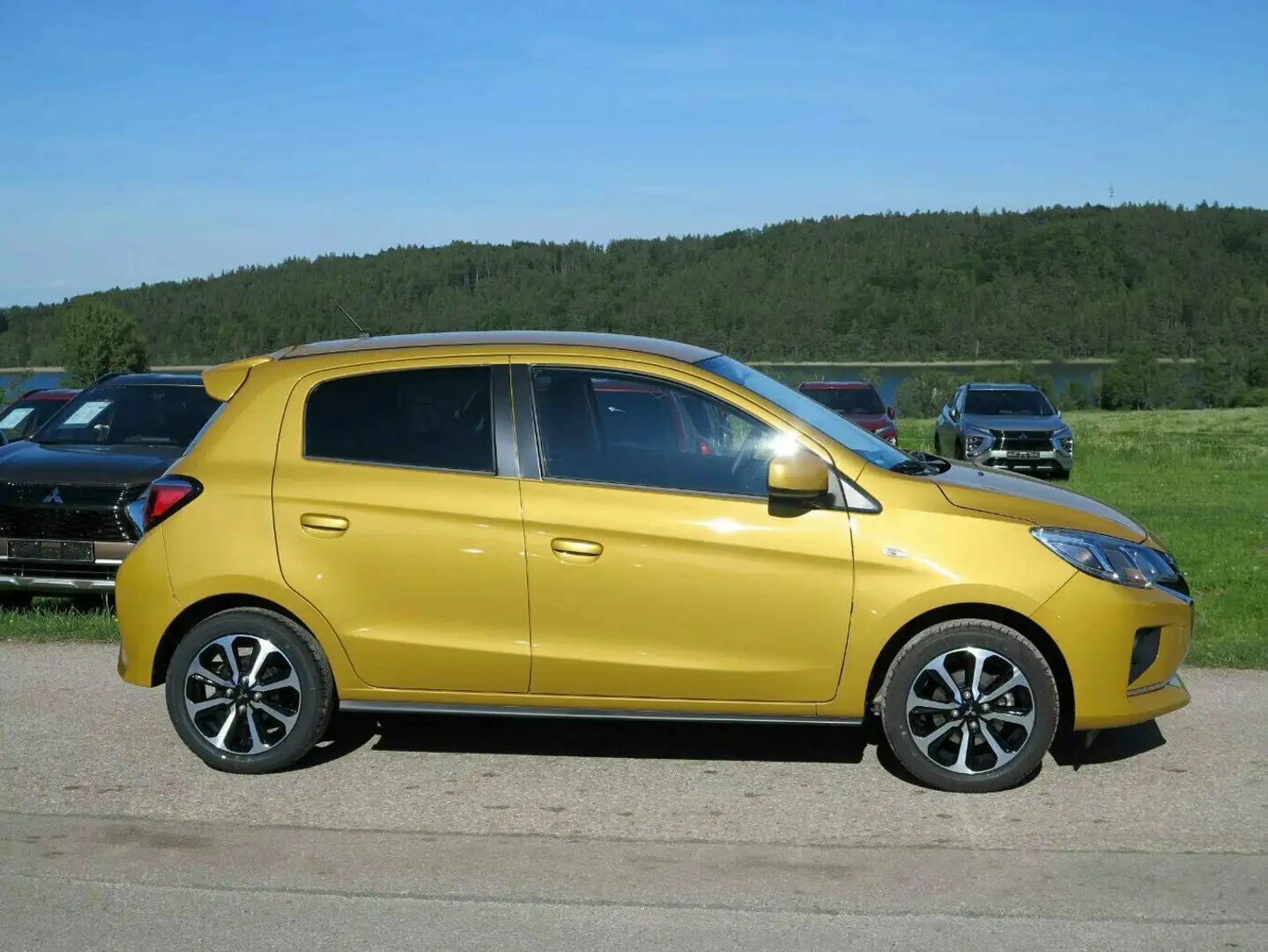 Mitsubishi Space Star Spirit +, Gebrauspuren Gelb - 2