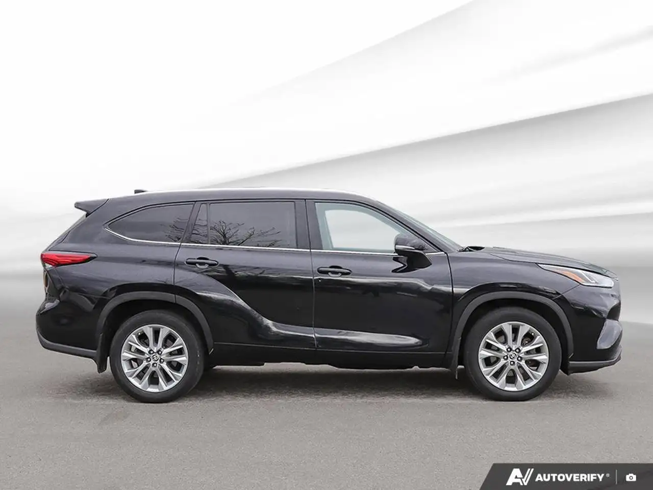 Toyota Highlander снимка Toyota Highlander