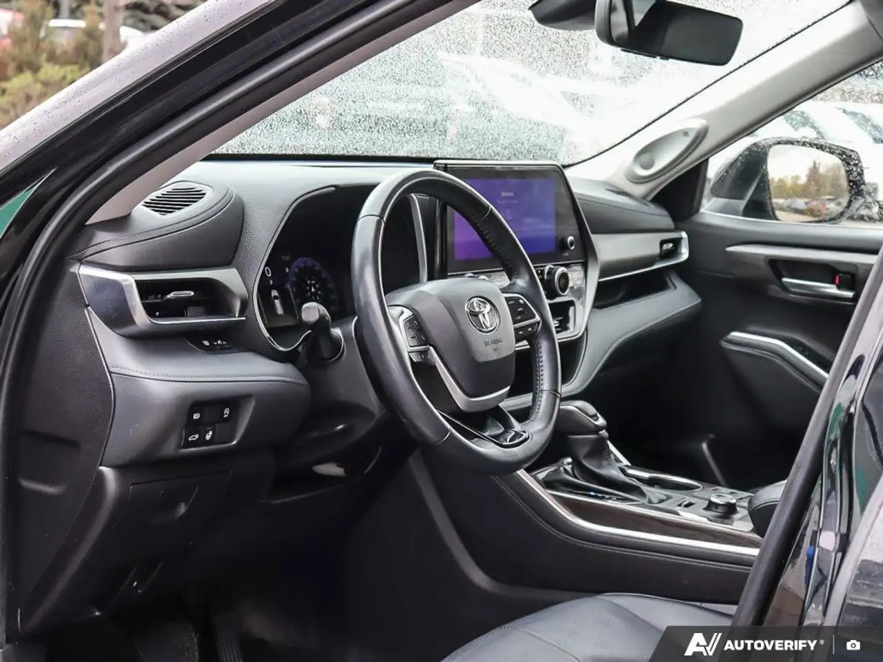 Toyota Highlander снимка Toyota Highlander