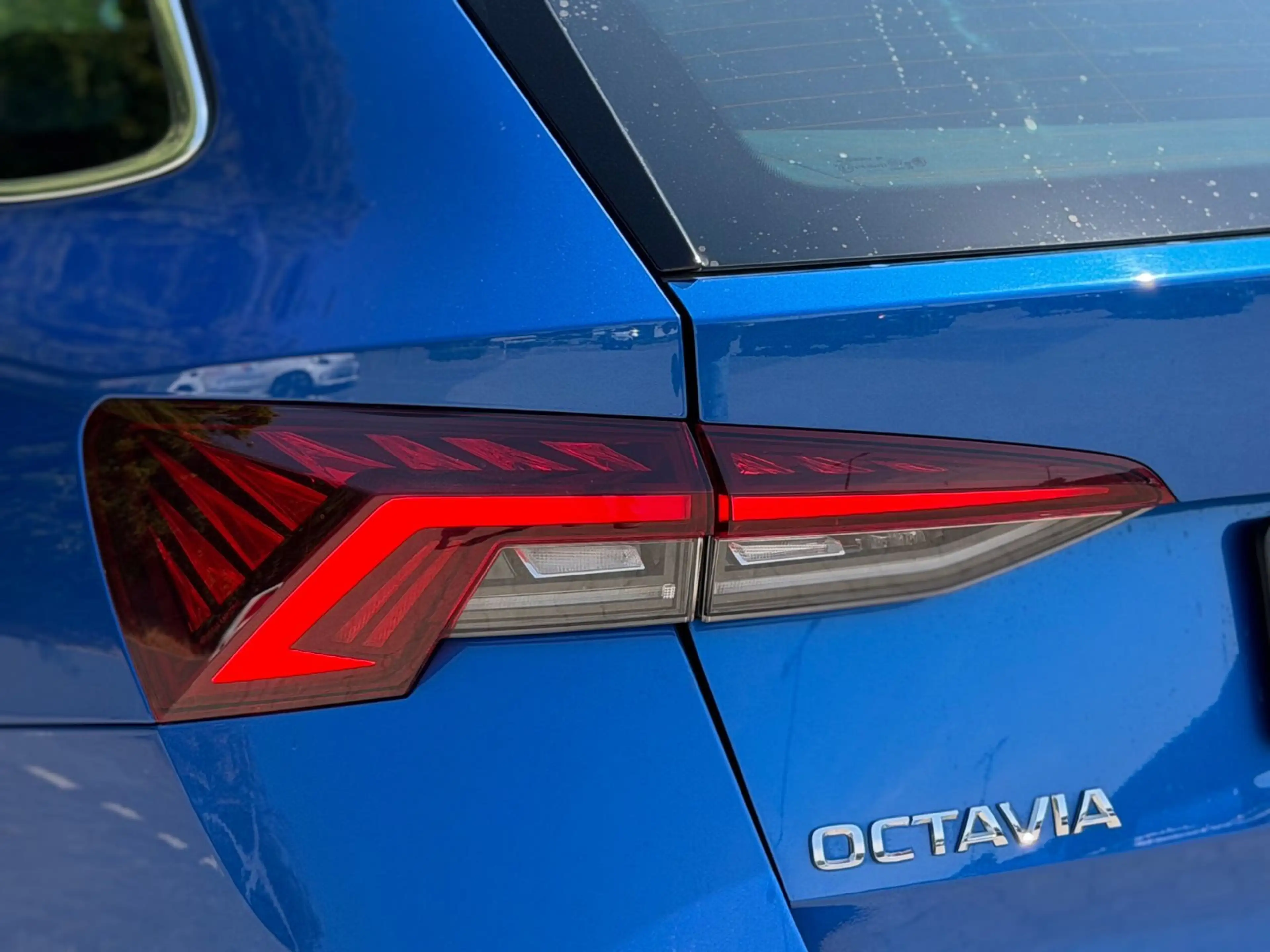 Skoda Octavia Combi Style DSG/HUD/MATRIX/ACC/SPUR/KAM — photo 8