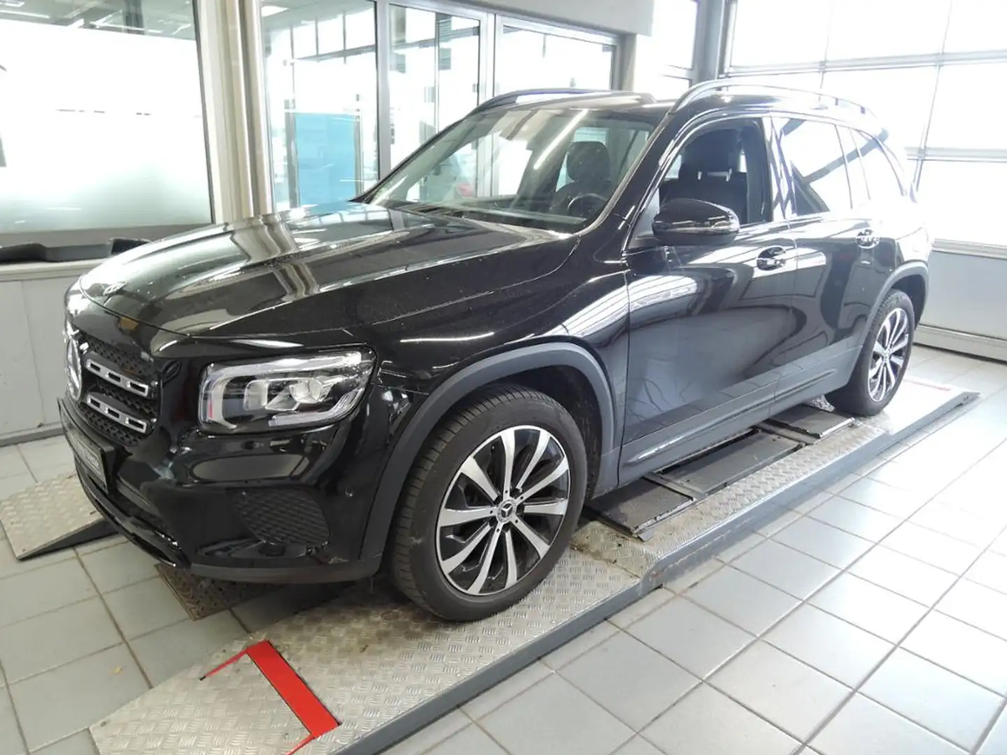 Mercedes-Benz GLB 220 d 4M Progressive/Night/Off-Road/LED/ Schwarz - 1