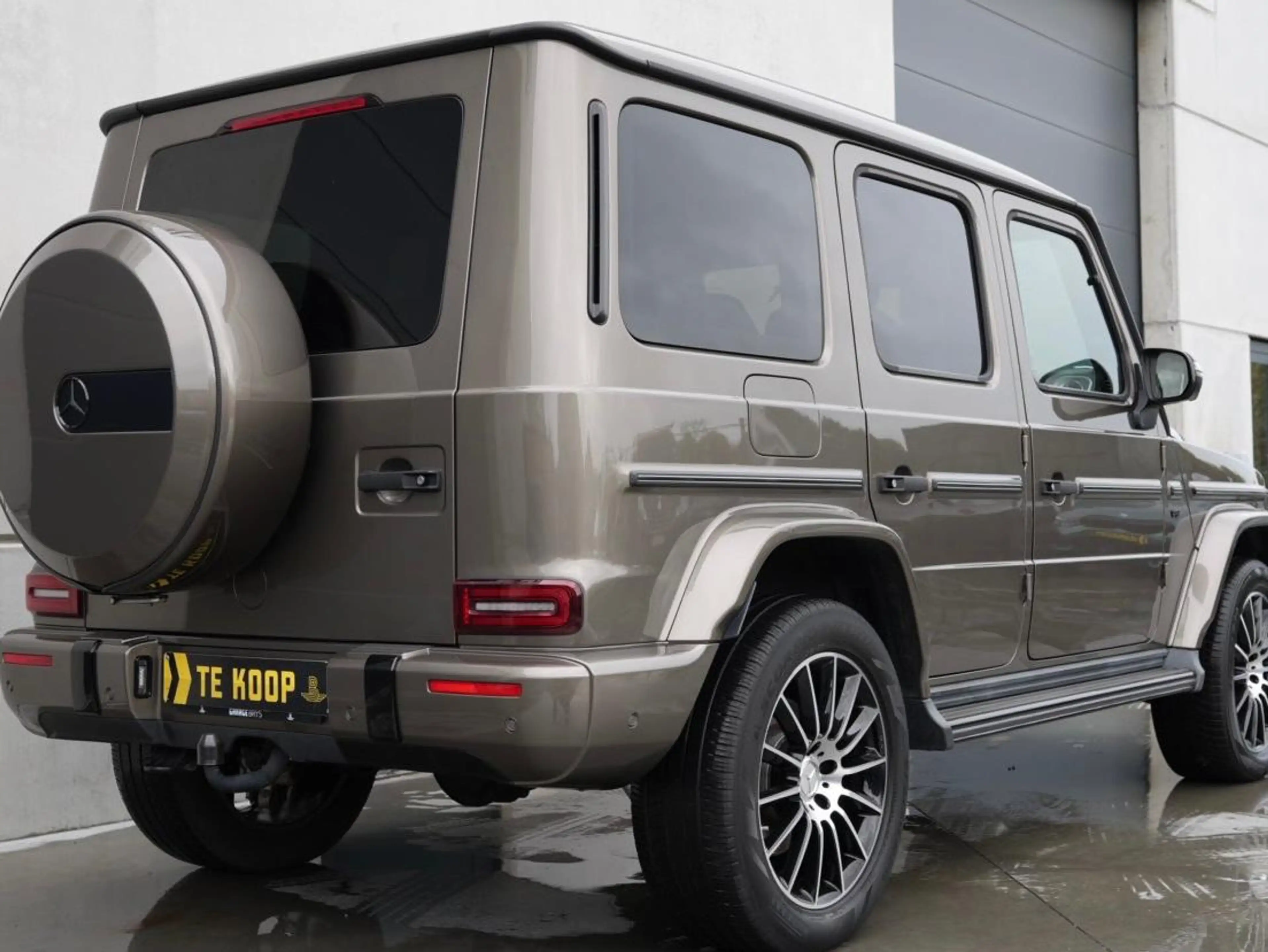 Mercedes-Benz G 500 MERCEDES G 500 V8 | G MANUFAKTUR | AMG LINE | NIGHT | PANO | BURMESTER | 360° | TREKHAAK — photo 5
