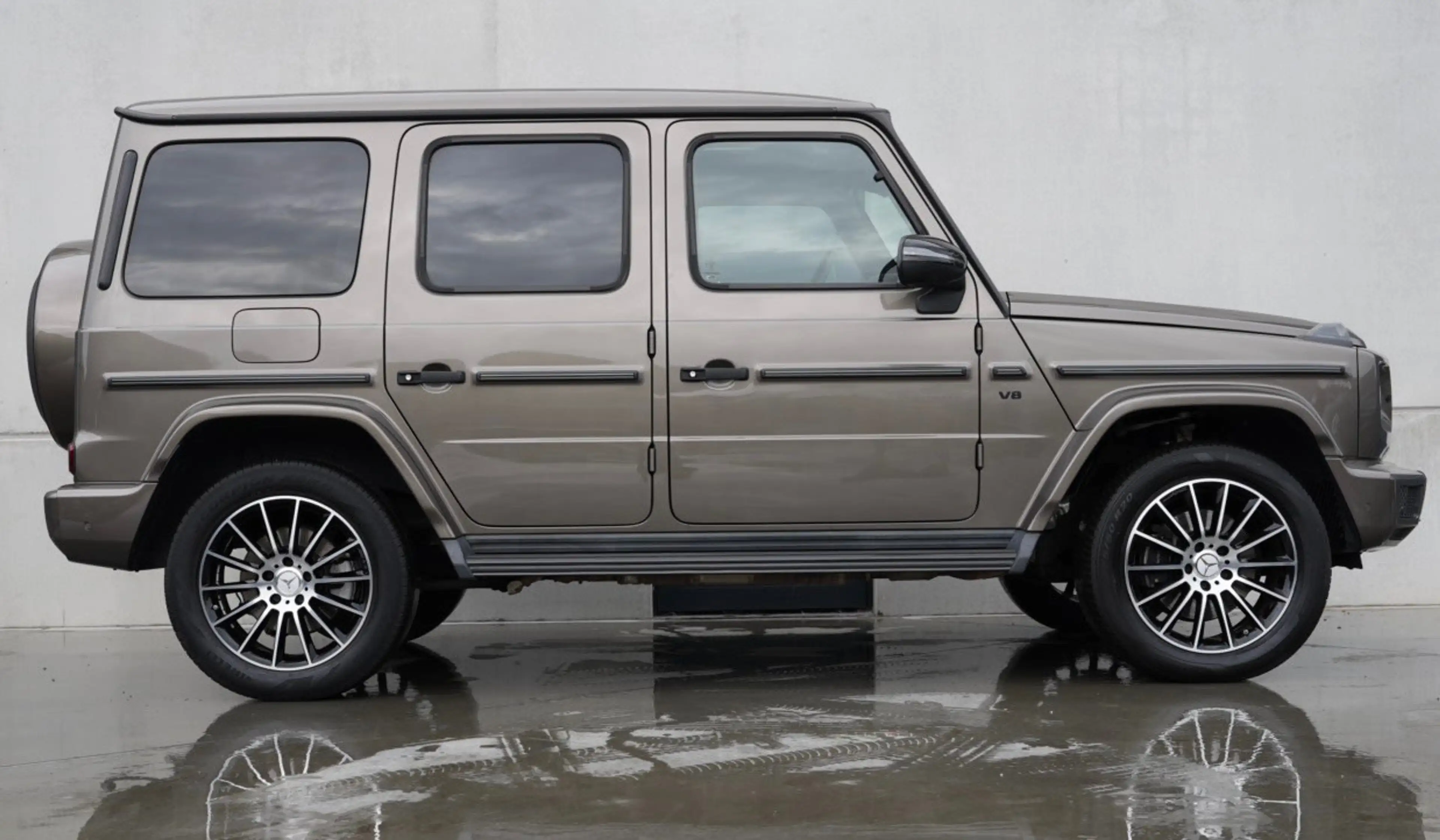 Mercedes-Benz G 500 MERCEDES G 500 V8 | G MANUFAKTUR | AMG LINE | NIGHT | PANO | BURMESTER | 360° | TREKHAAK — photo 3