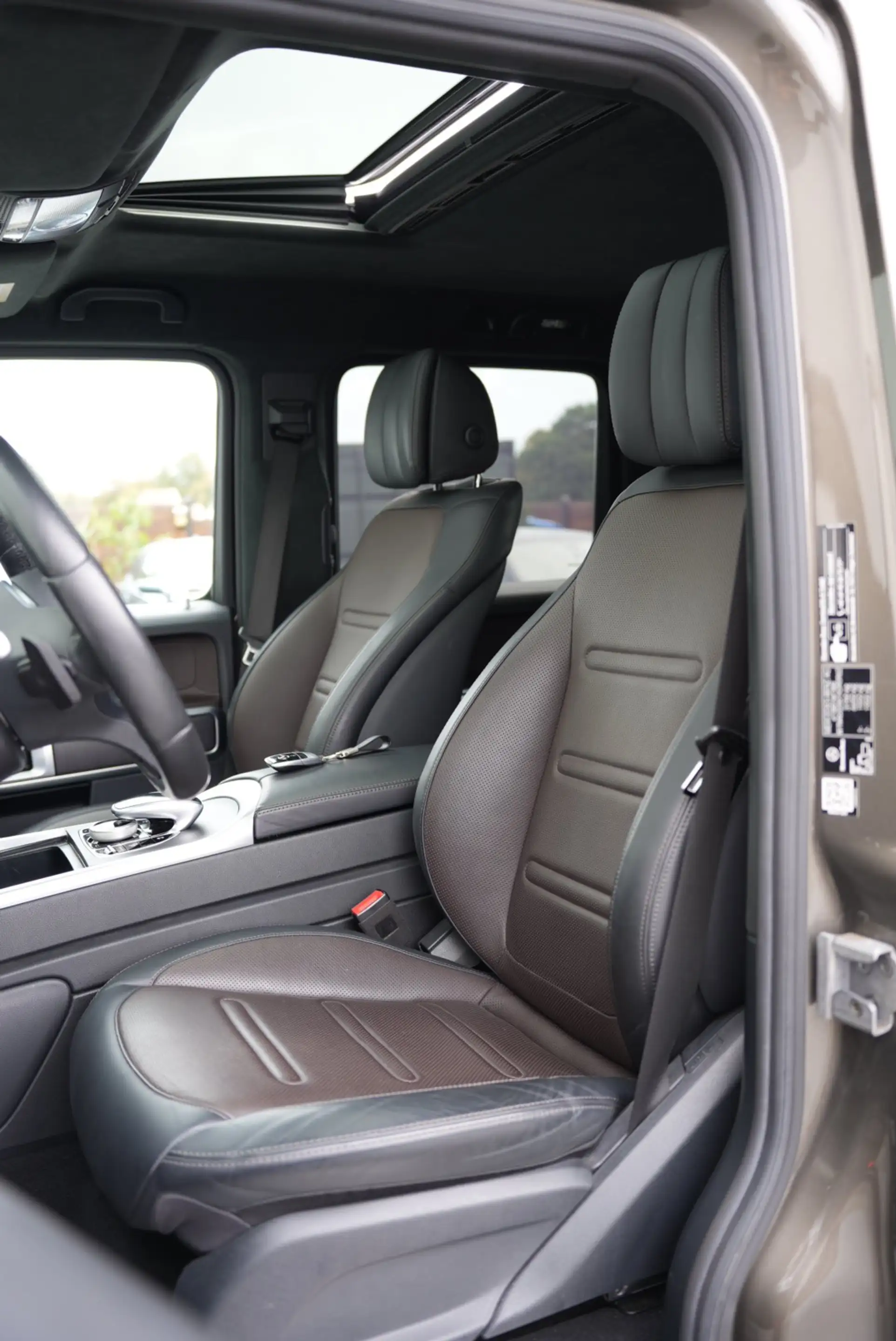 Mercedes-Benz G 500 MERCEDES G 500 V8 | G MANUFAKTUR | AMG LINE | NIGHT | PANO | BURMESTER | 360° | TREKHAAK — photo 13