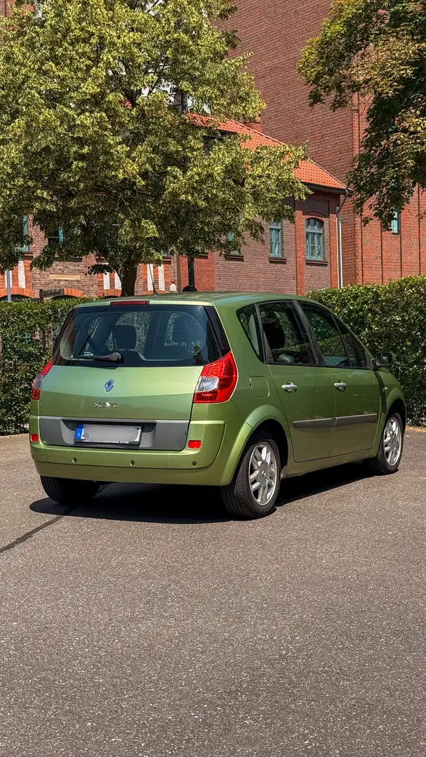 Renault Scenic 1.6 16V Avantage Vert - 2