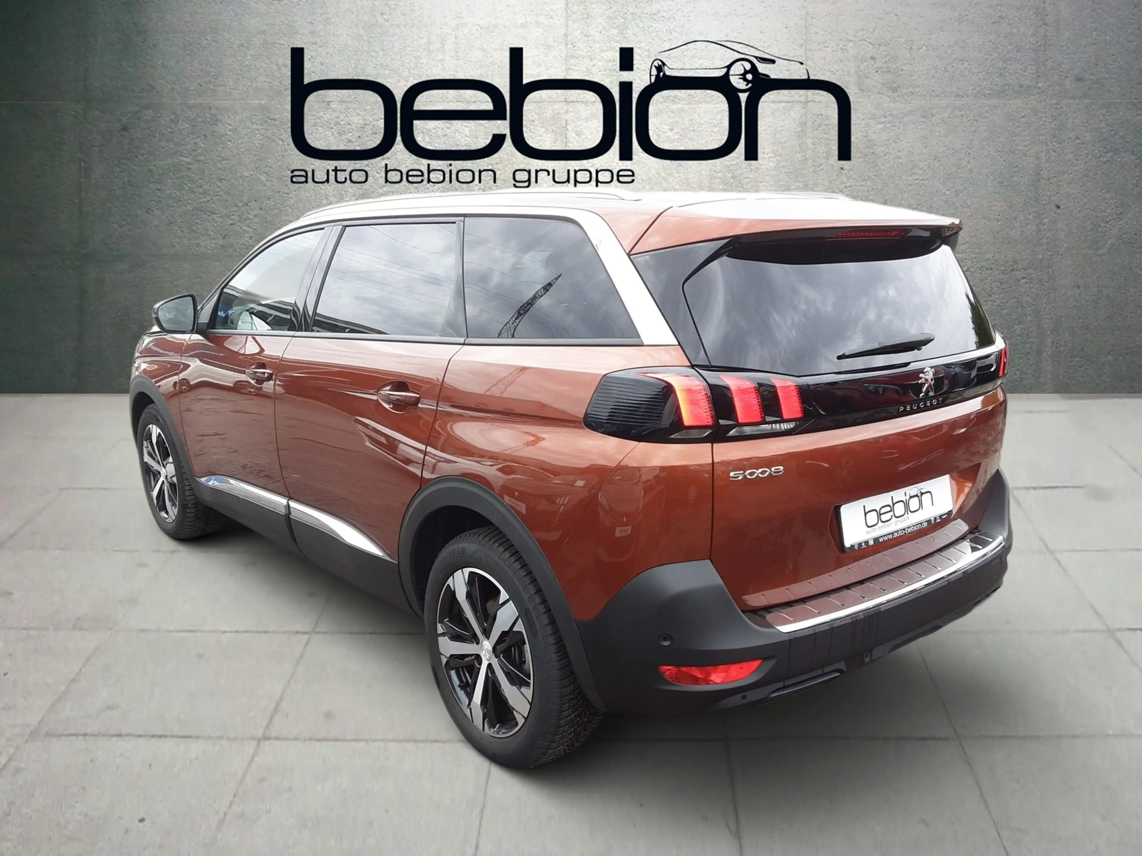 Peugeot 5008 1.2 PureTech 130 Allure Pack ACC KeyLess LM — photo 12