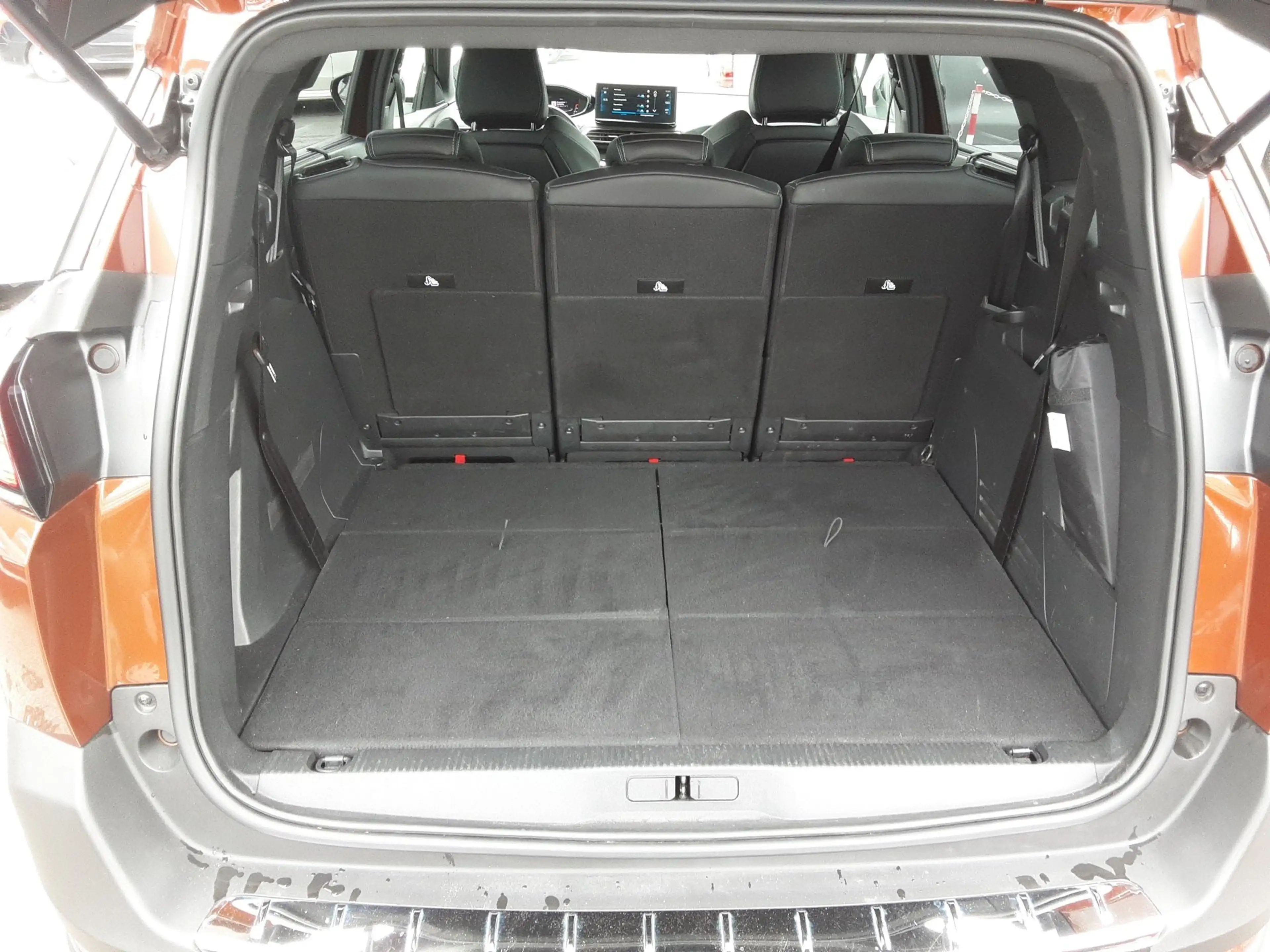 Peugeot 5008 1.2 PureTech 130 Allure Pack ACC KeyLess LM — photo 13