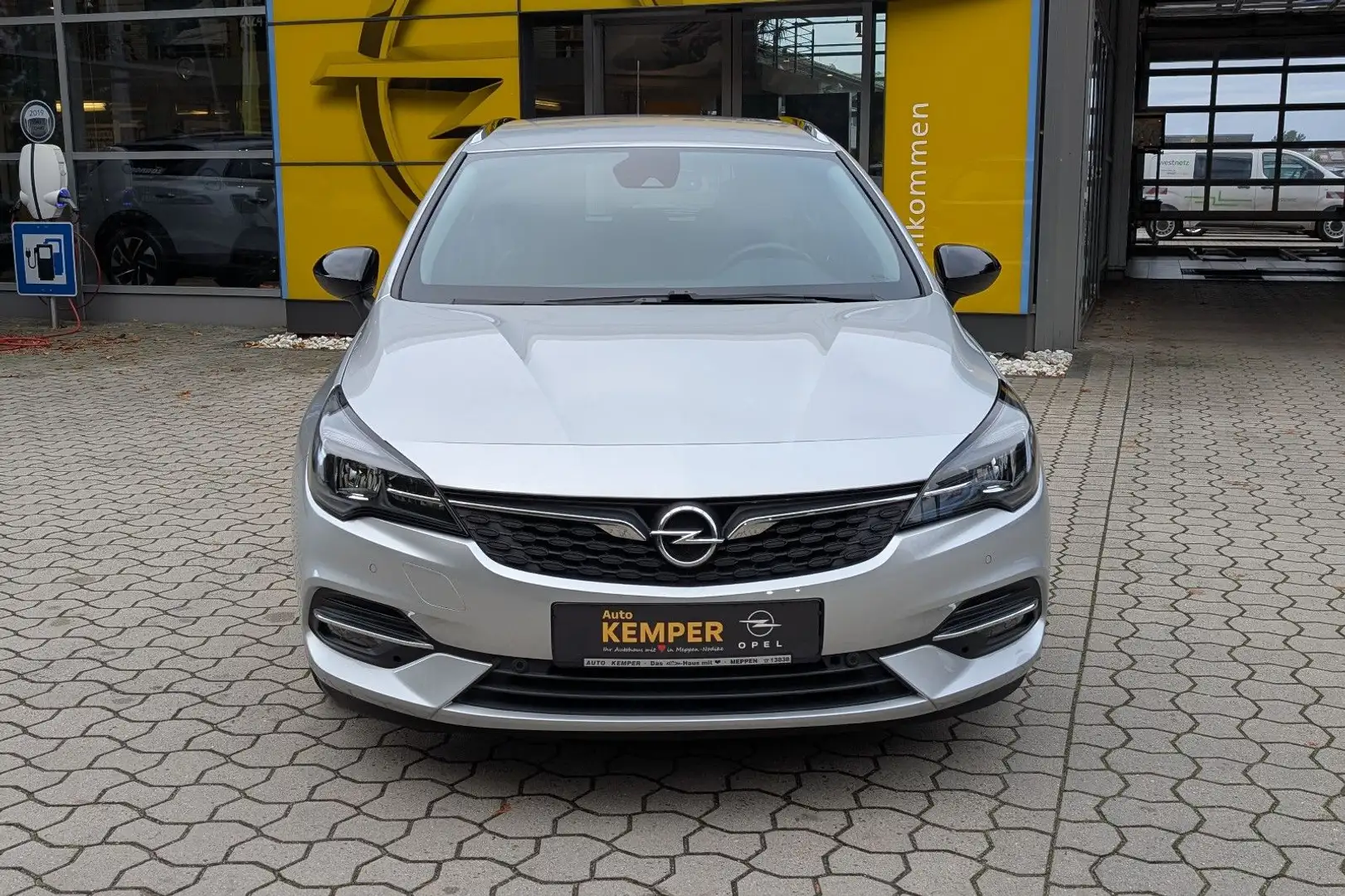 Opel Astra ST 1.5 D Business Elegance *Kamera*Navi* Silber - 2