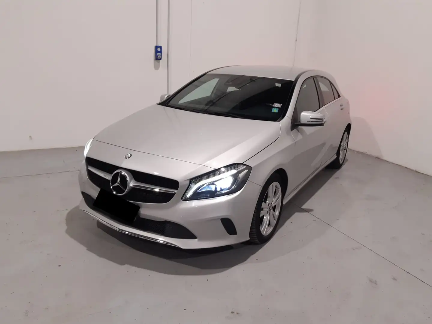 Mercedes-Benz A 200 200 D Sport 4Matic 7G-DCT my16, FJ055 Gris - 1