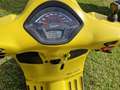 Vespa GTS 300 žuta - thumbnail 4