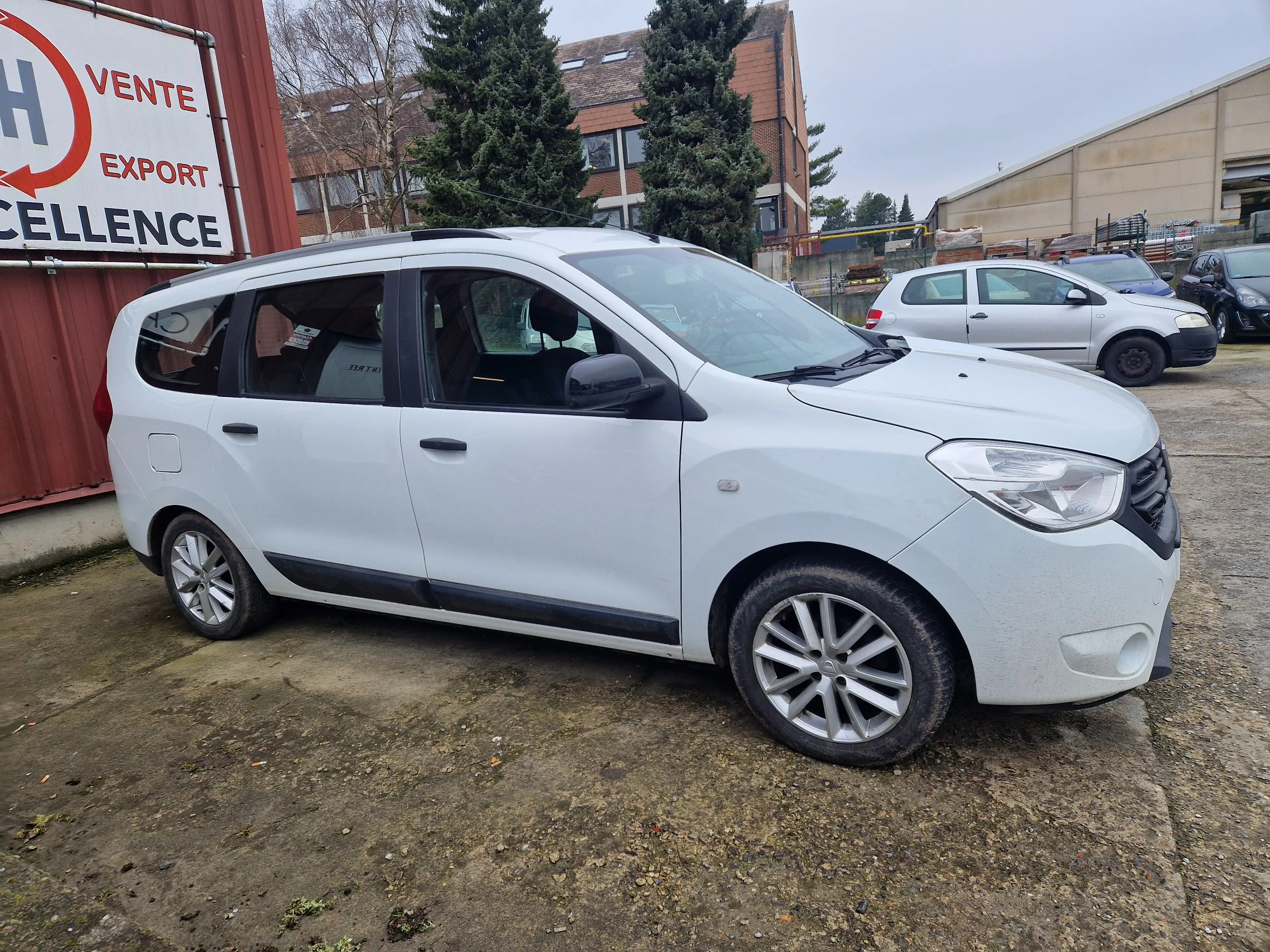 Dacia Lodgy Lodgy 1.6i SCe Laureate 7pl. Lpg — photo 7