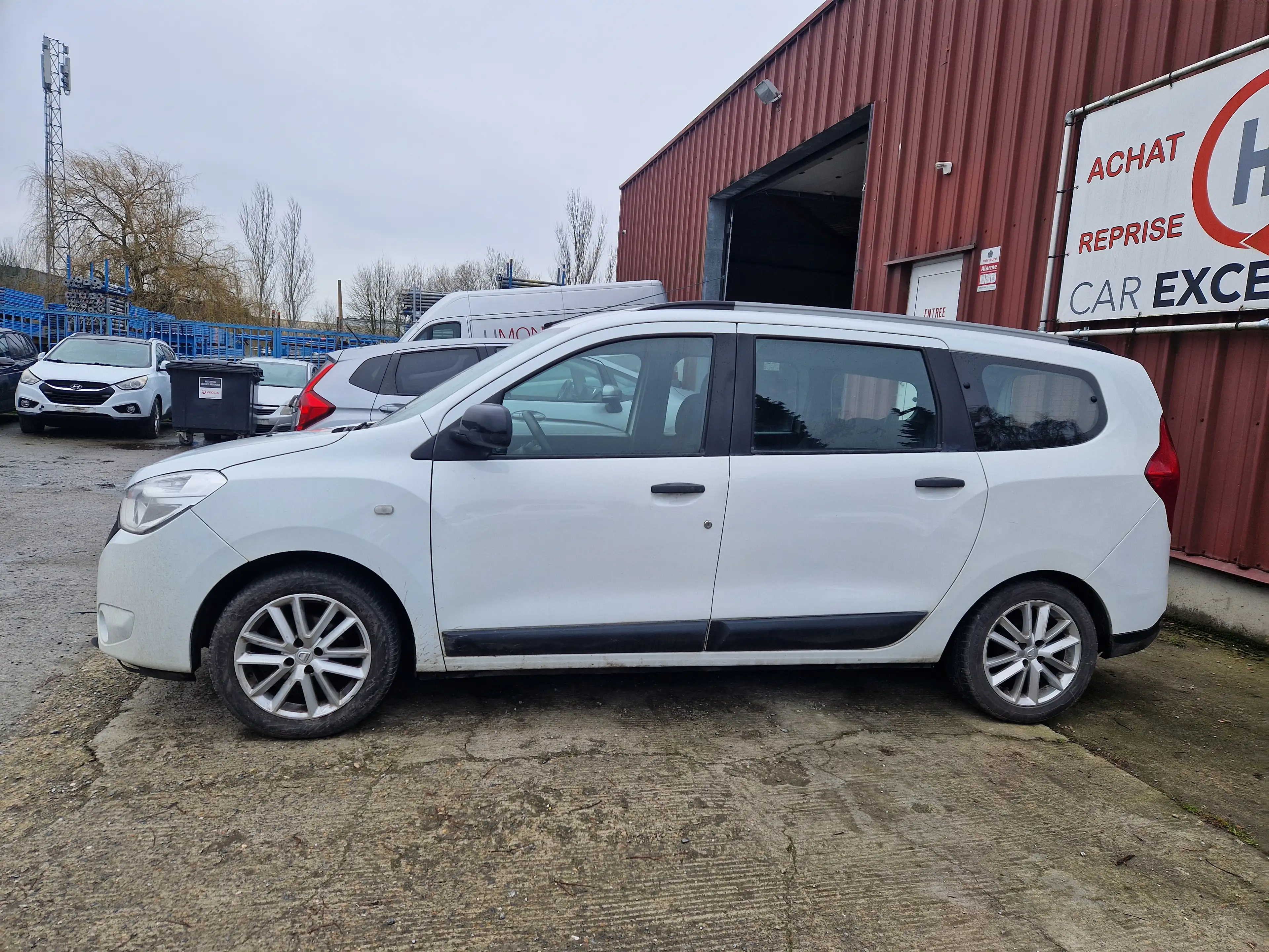 Dacia Lodgy Lodgy 1.6i SCe Laureate 7pl. Lpg — photo 2