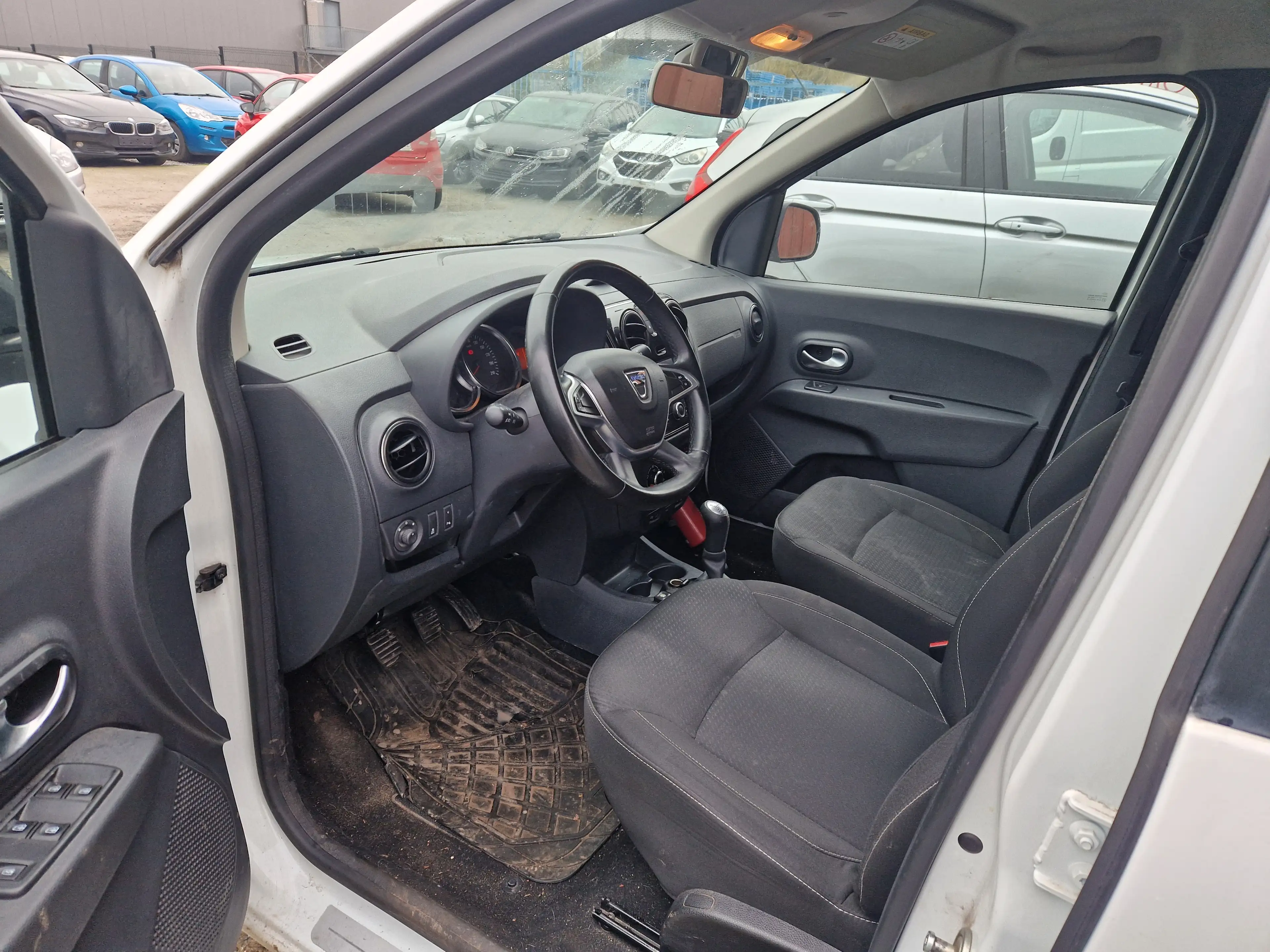 Dacia Lodgy Lodgy 1.6i SCe Laureate 7pl. Lpg — photo 10