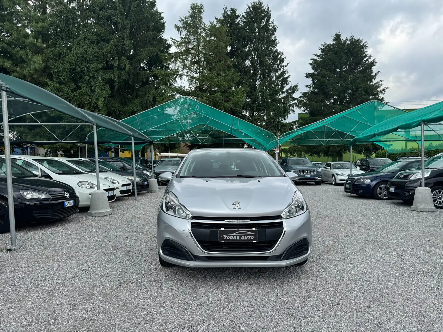 Peugeot 208 208 5p 1.2 puretech Active 82cv Plateado - 2