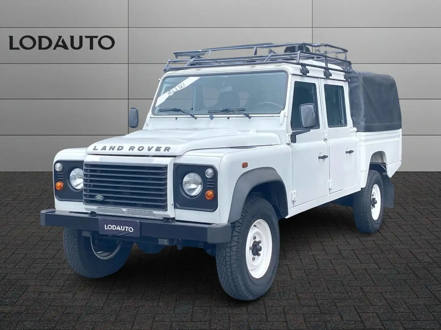 Land Rover Defender Defender 130 2.2 TD4 Crew Cab Bílá - 1