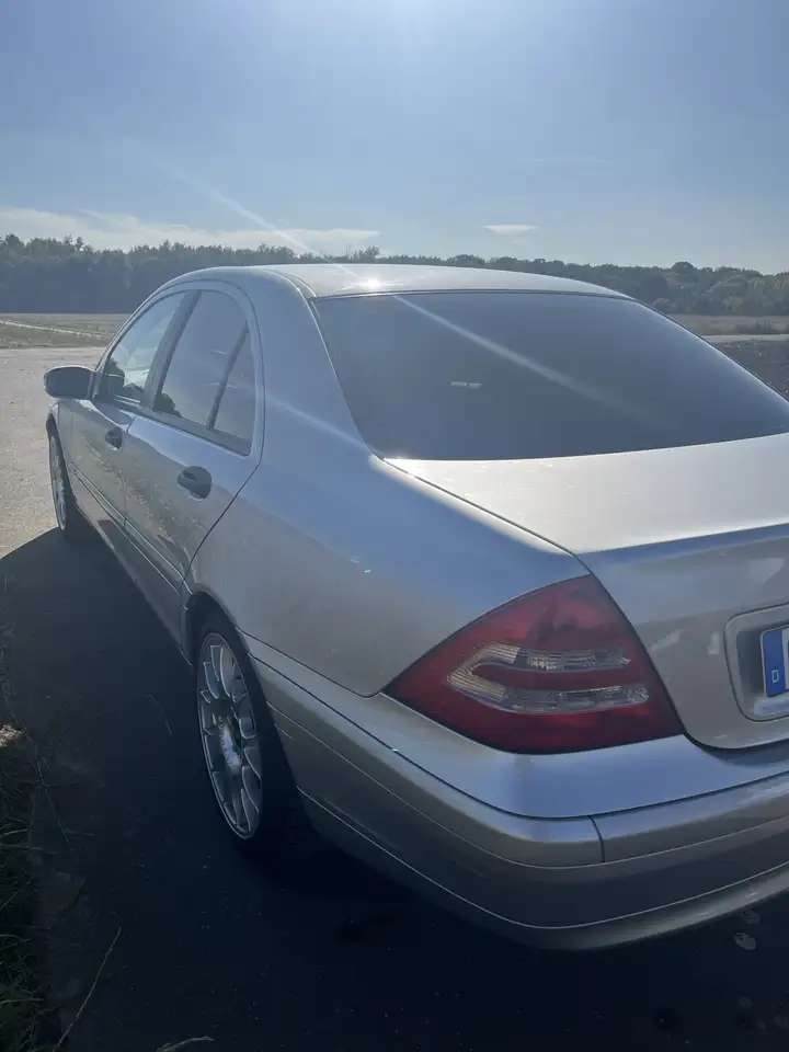 Mercedes-Benz C 180 Classic, foto 9