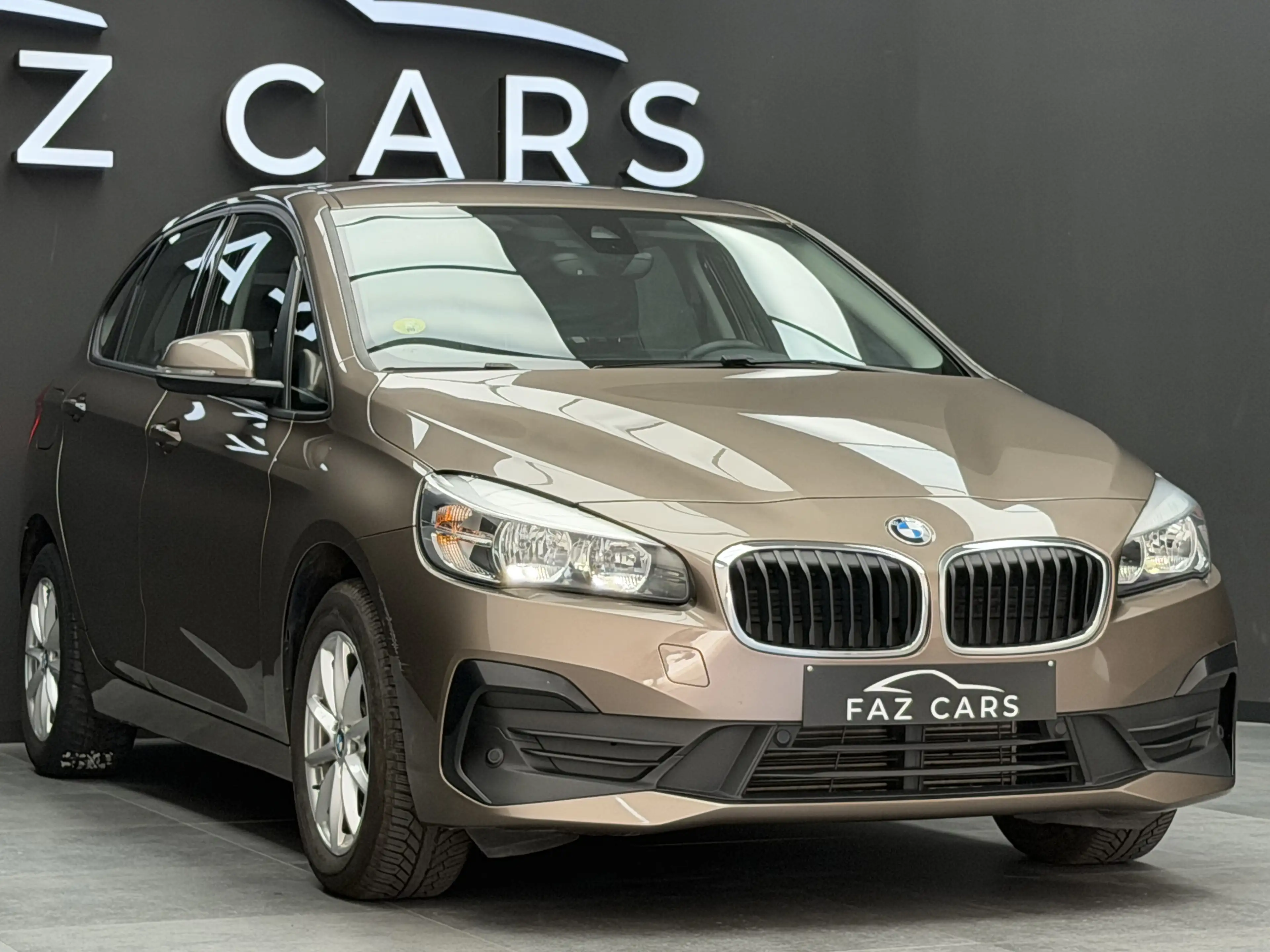 BMW 216 d Active Tourer *1ER PROP + GPS + CLIM + GARANTIE* — photo 4