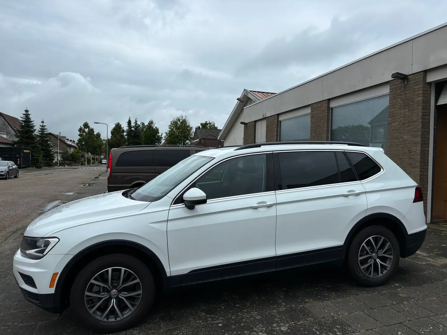 Volkswagen Tiguan Allspace Tiguan Allspace 2.0 4M HL Bus R 7p. Wit - 2