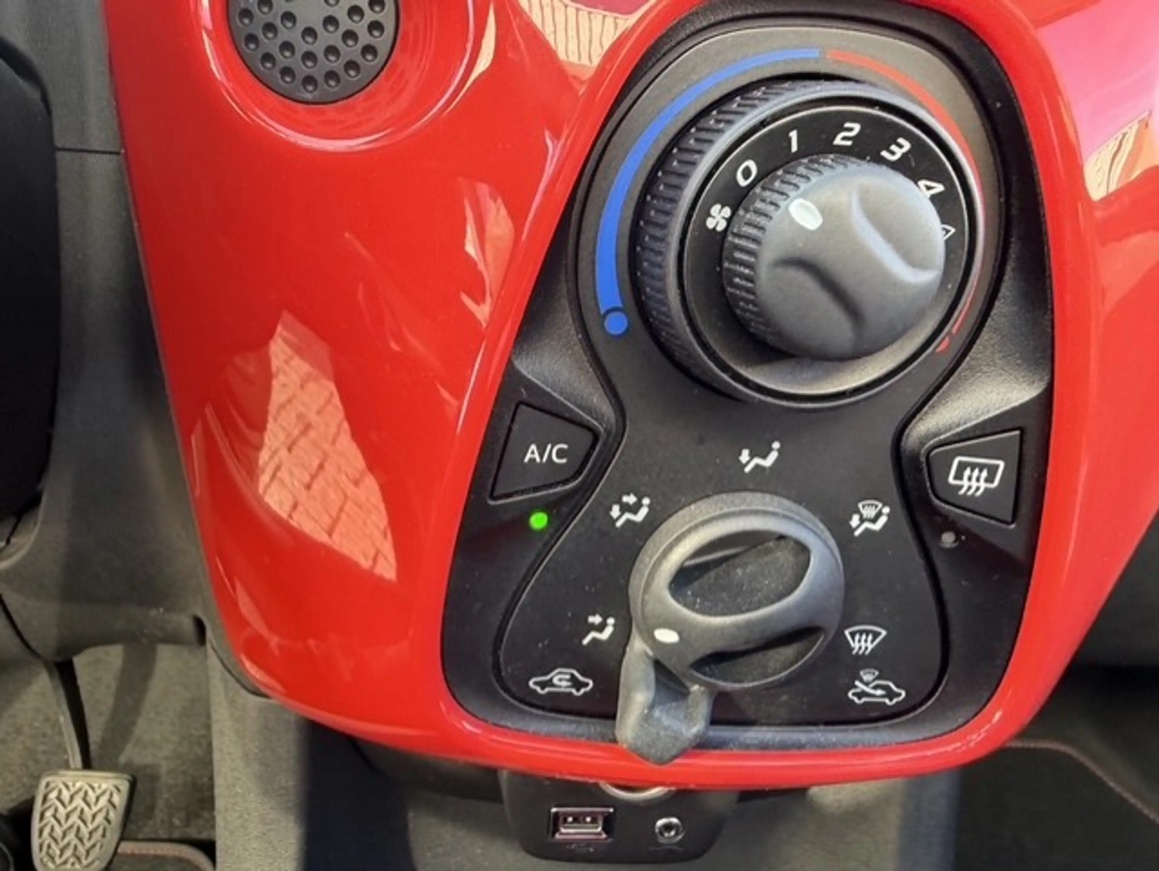 Citroen C1 1.0 e-VTi Airscape AIRCO APK T/M 7-11-2027 — photo 7