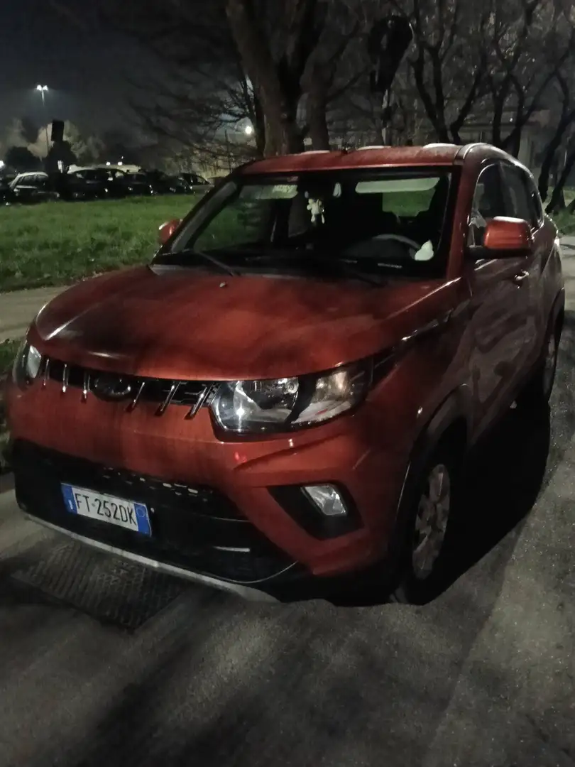 Mahindra KUV100 KUV100 1.2 K8 Orange - 1