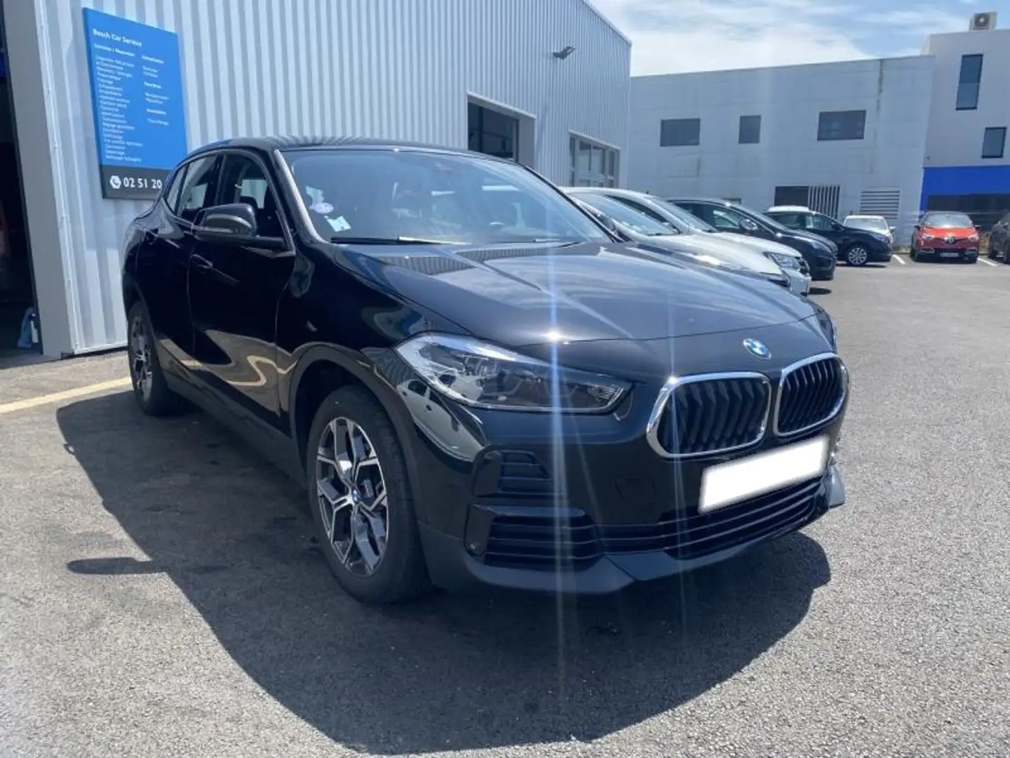 BMW X2 sDrive18i 136ch Lounge Noir - 2