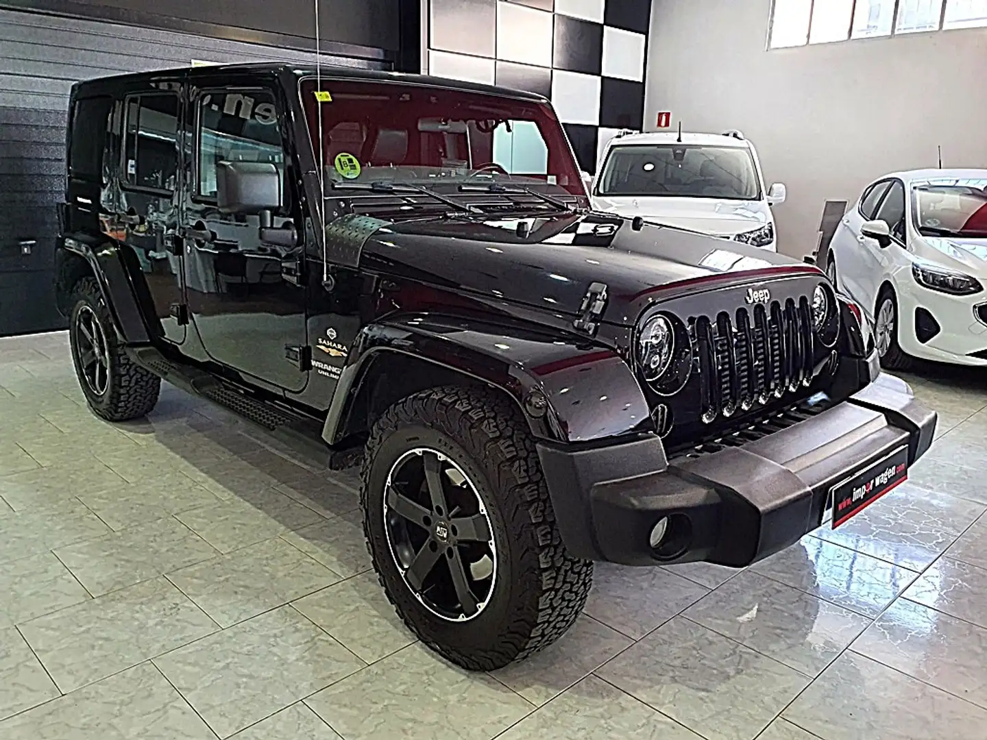 Jeep Wrangler Unlimited 2.8CRD Sahara Aut. Negro - 2