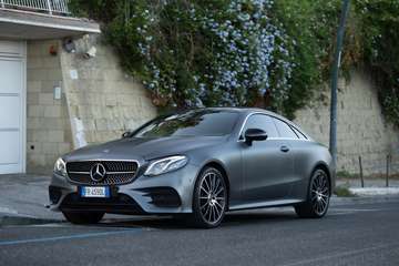 Coupe d Premium Plus 4matic auto