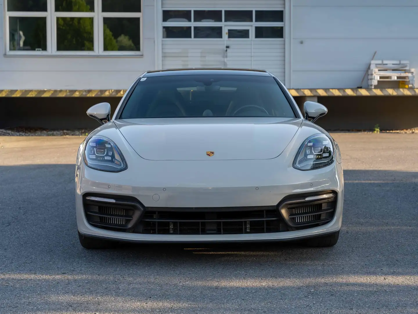 Porsche Panamera Panamera 4 E-Hybrid Sport Turismo Platinum Edition Grau - 2