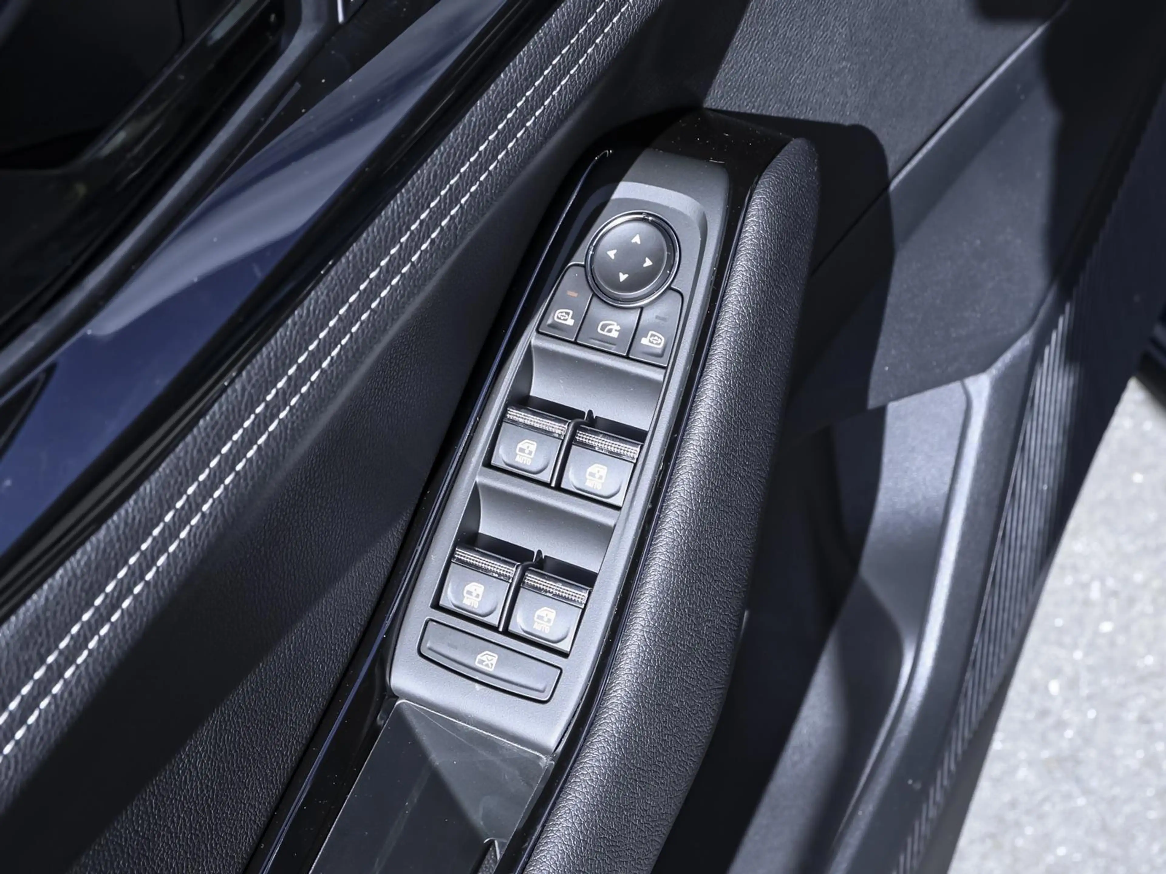 Renault Austral Evolution Mild Hybrid 150 Automatik GJR — photo 9