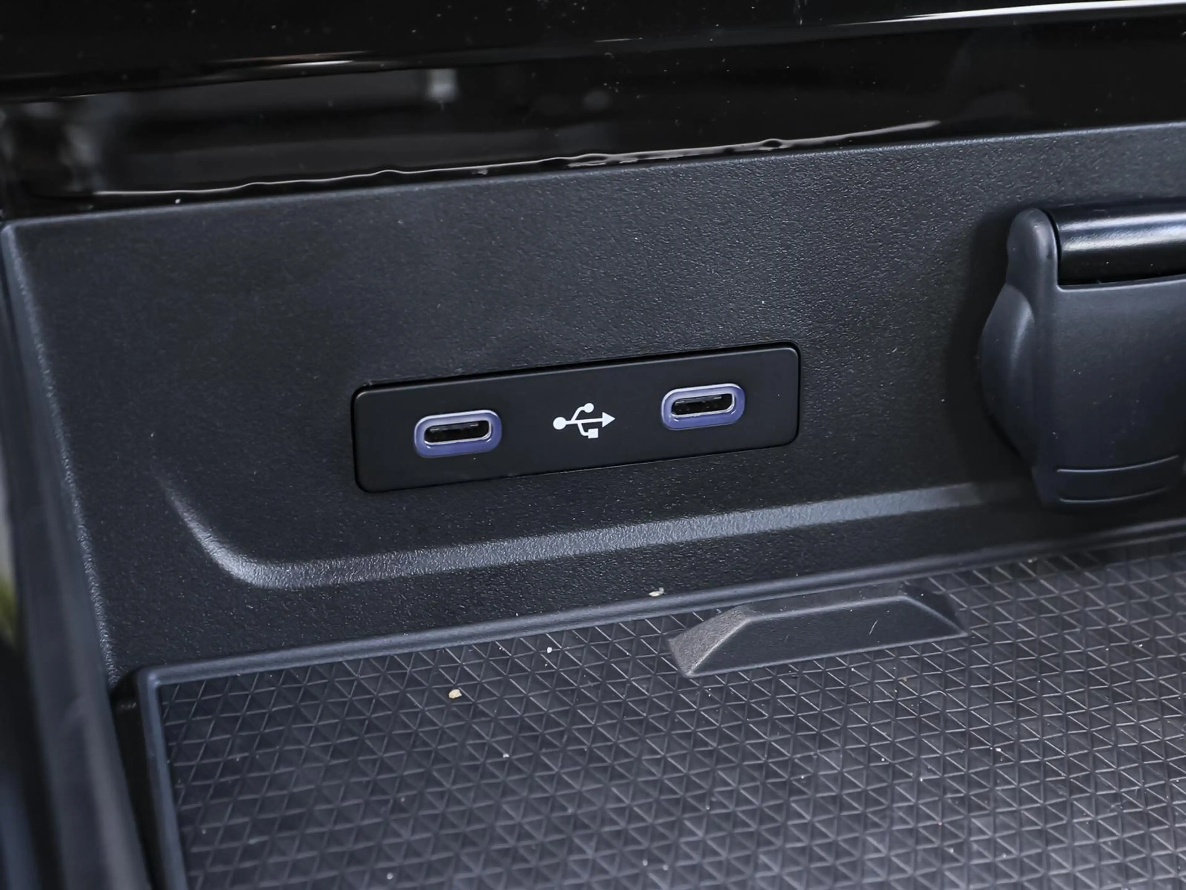 Renault Austral Evolution Mild Hybrid 150 Automatik GJR — photo 10