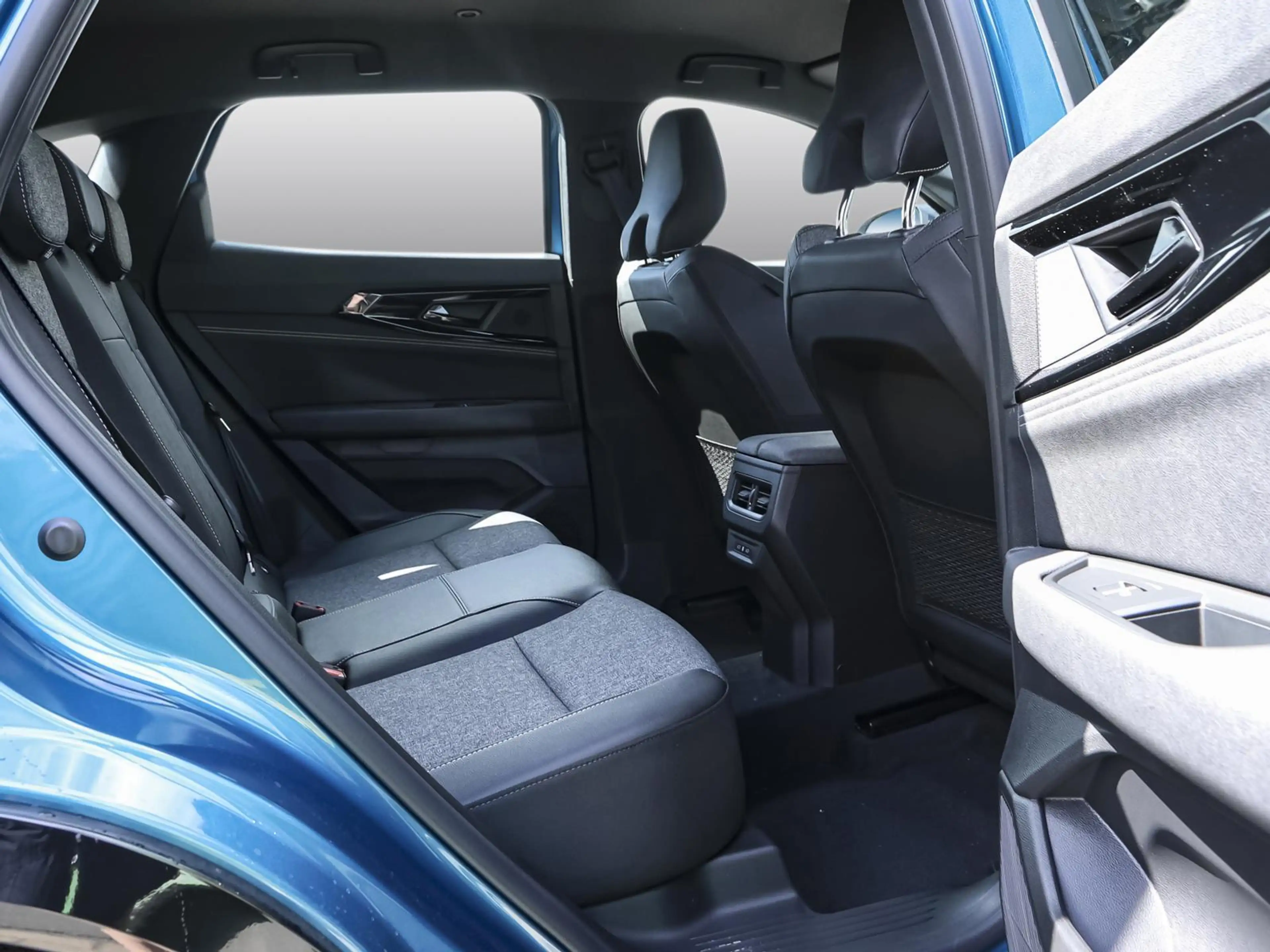 Renault Austral Evolution Mild Hybrid 150 Automatik GJR — photo 4