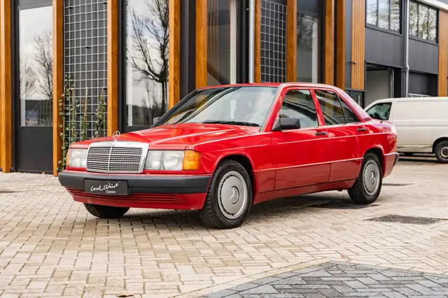 Mercedes-Benz 190 1.8 E Class