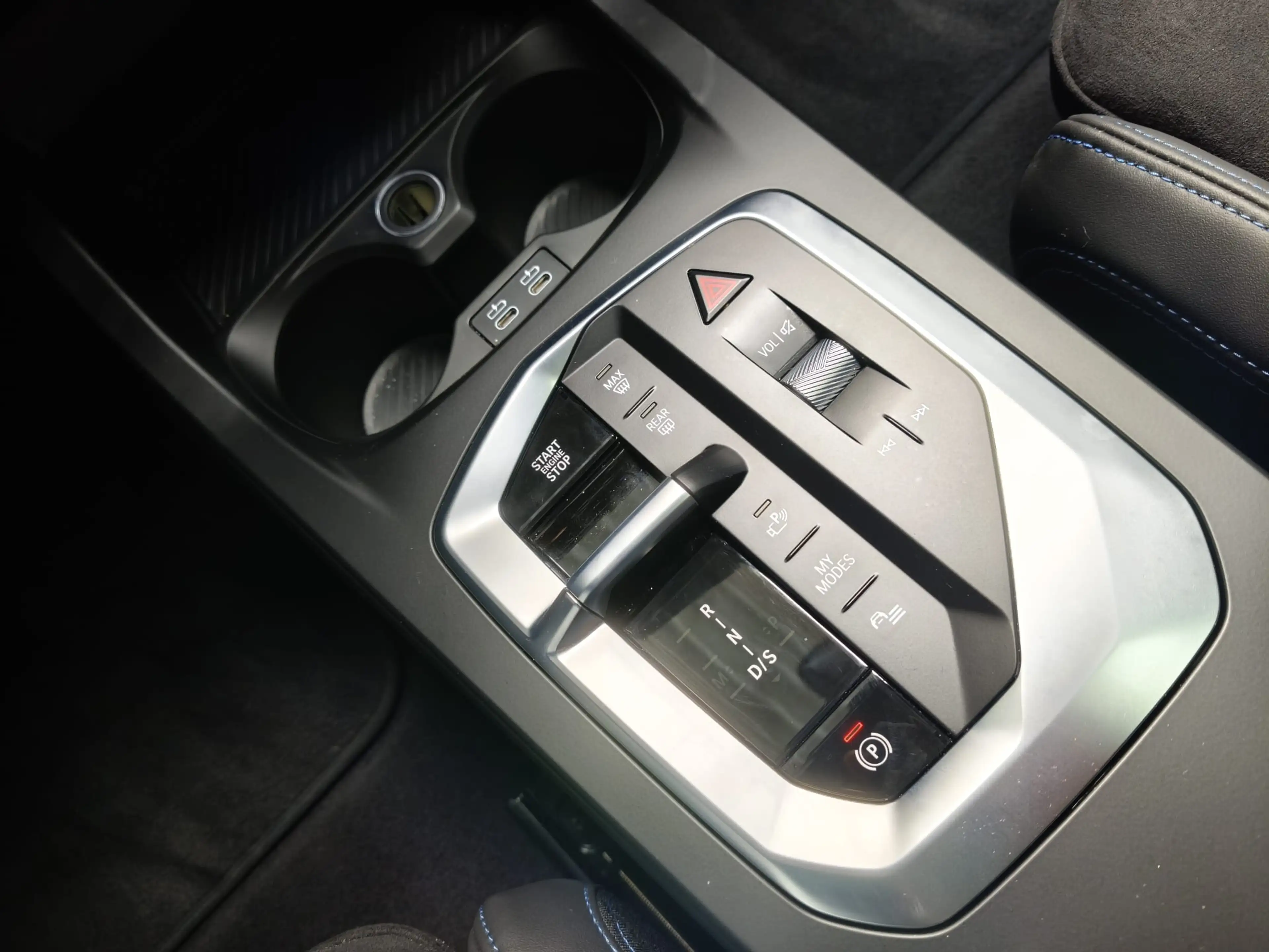 BMW M1 35 xDr M Sport Pro PANO/HUD/Memo/360°/M-Sitze — photo 15