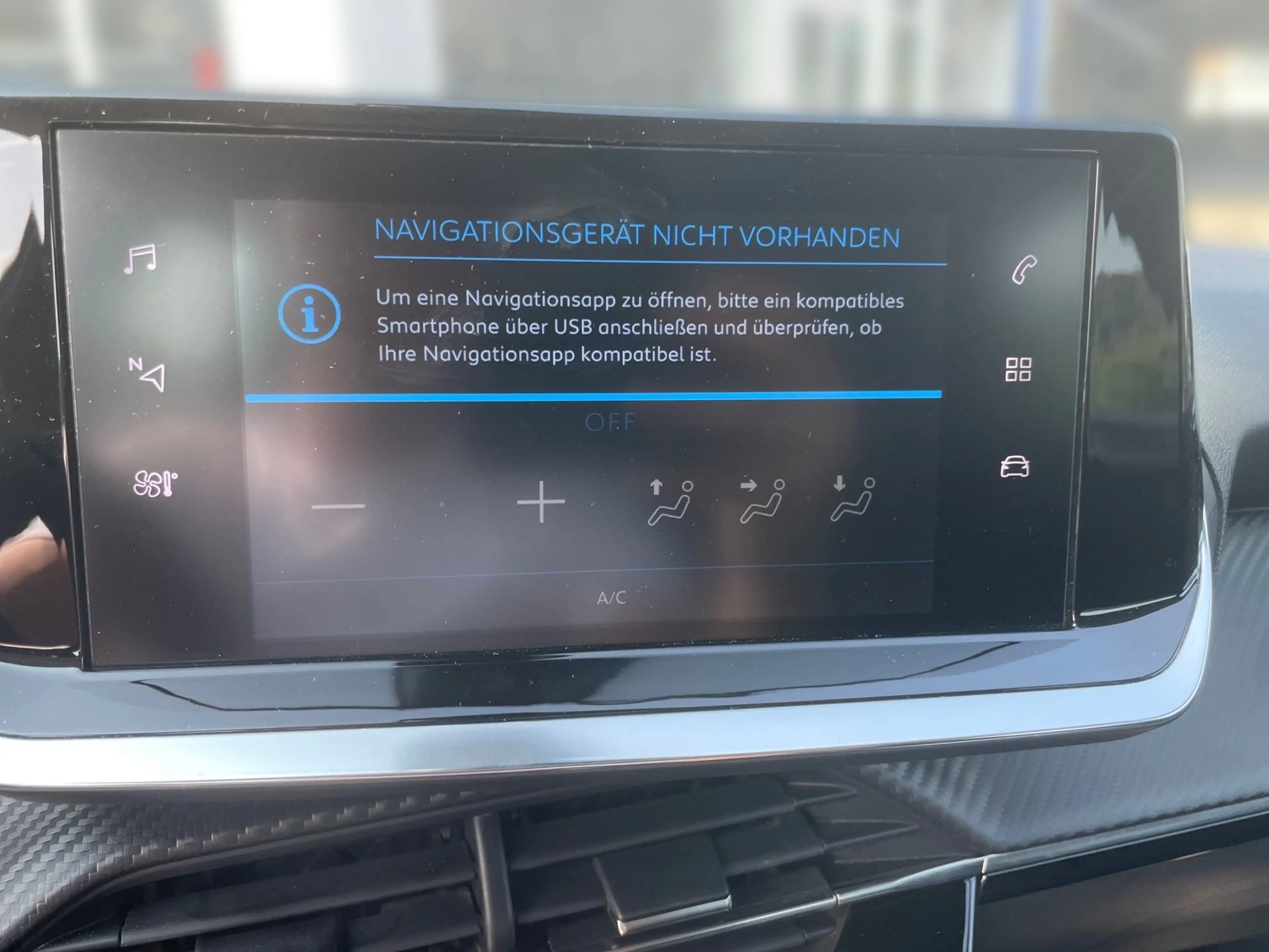 Peugeot 2008 1.2 PureTech 100 Active PDC Kamera SpurH — photo 6