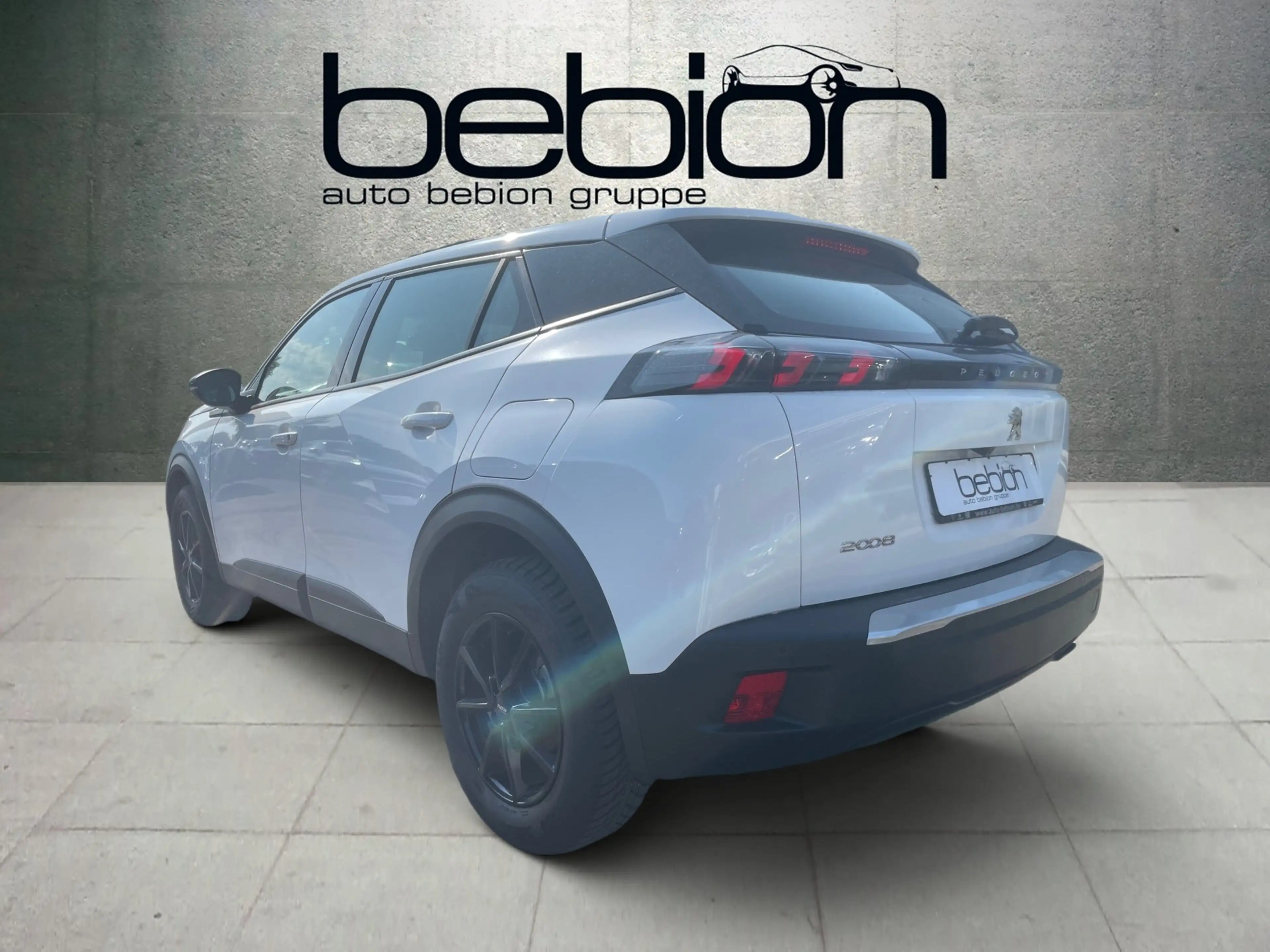 Peugeot 2008 1.2 PureTech 100 Active PDC Kamera SpurH — photo 11