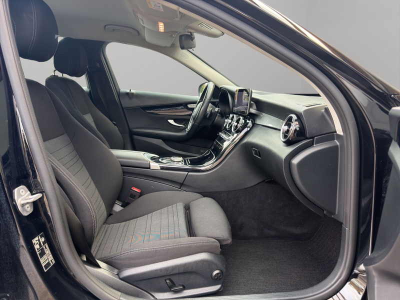 Mercedes-Benz C 220 d T LED*Kamera*App*Ambiente*Navi* — photo 15