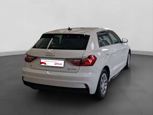 Audi A1 view 3