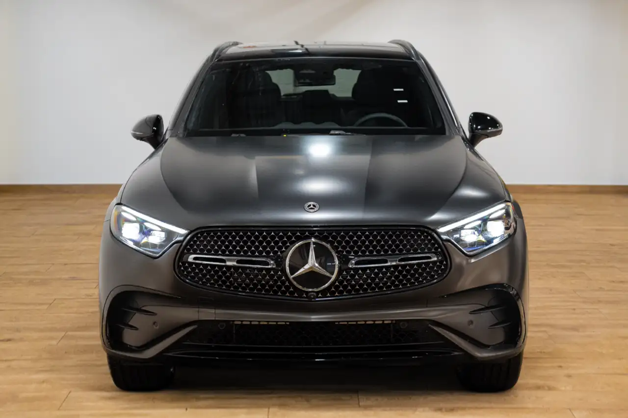 Mercedes-Benz GLC снимка Mercedes-Benz GLC
