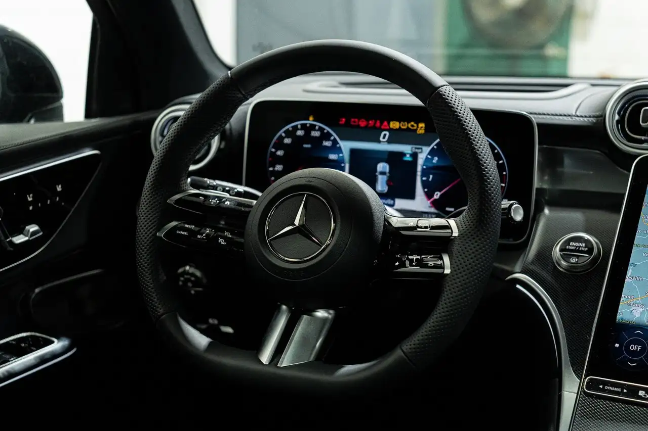 Mercedes-Benz GLC снимка Mercedes-Benz GLC