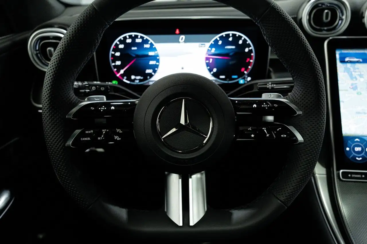 Mercedes-Benz GLC снимка Mercedes-Benz GLC