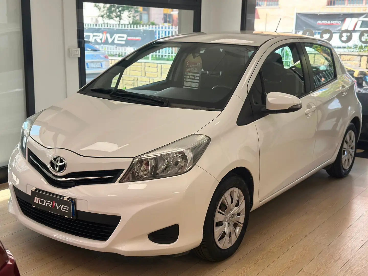 Toyota Yaris Yaris 1.0 5 porte Active - 1