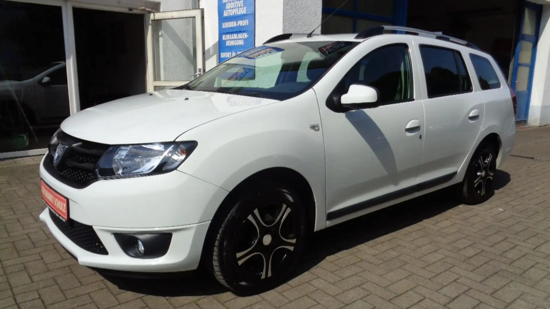 Dacia Logan MCV TCe 90 Lauréate AHK PDC Weiß - 1