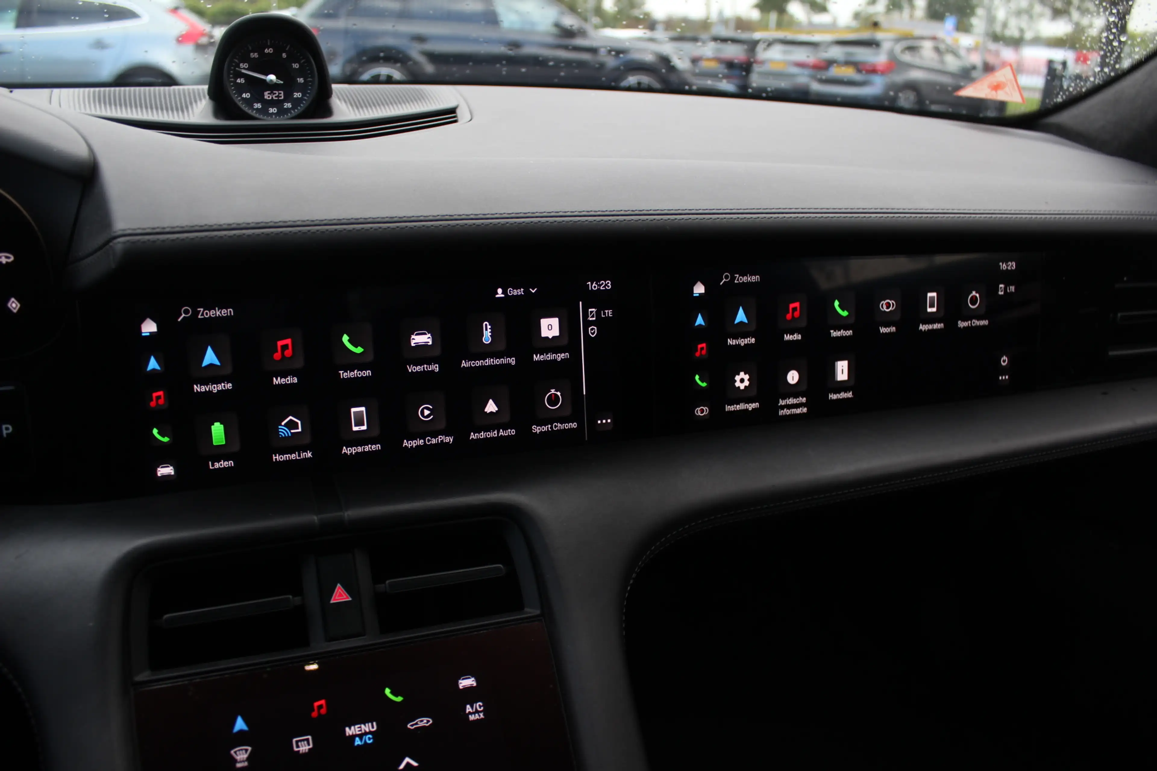 Porsche Taycan Turbo 93 kWh / Panoramadak / 360Camera / Head-up / — photo 13