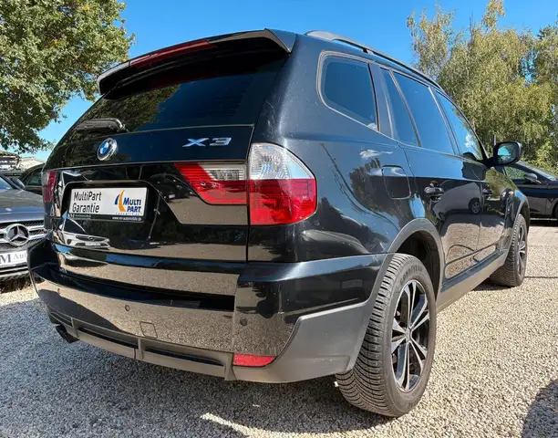 BMW X3 view 4